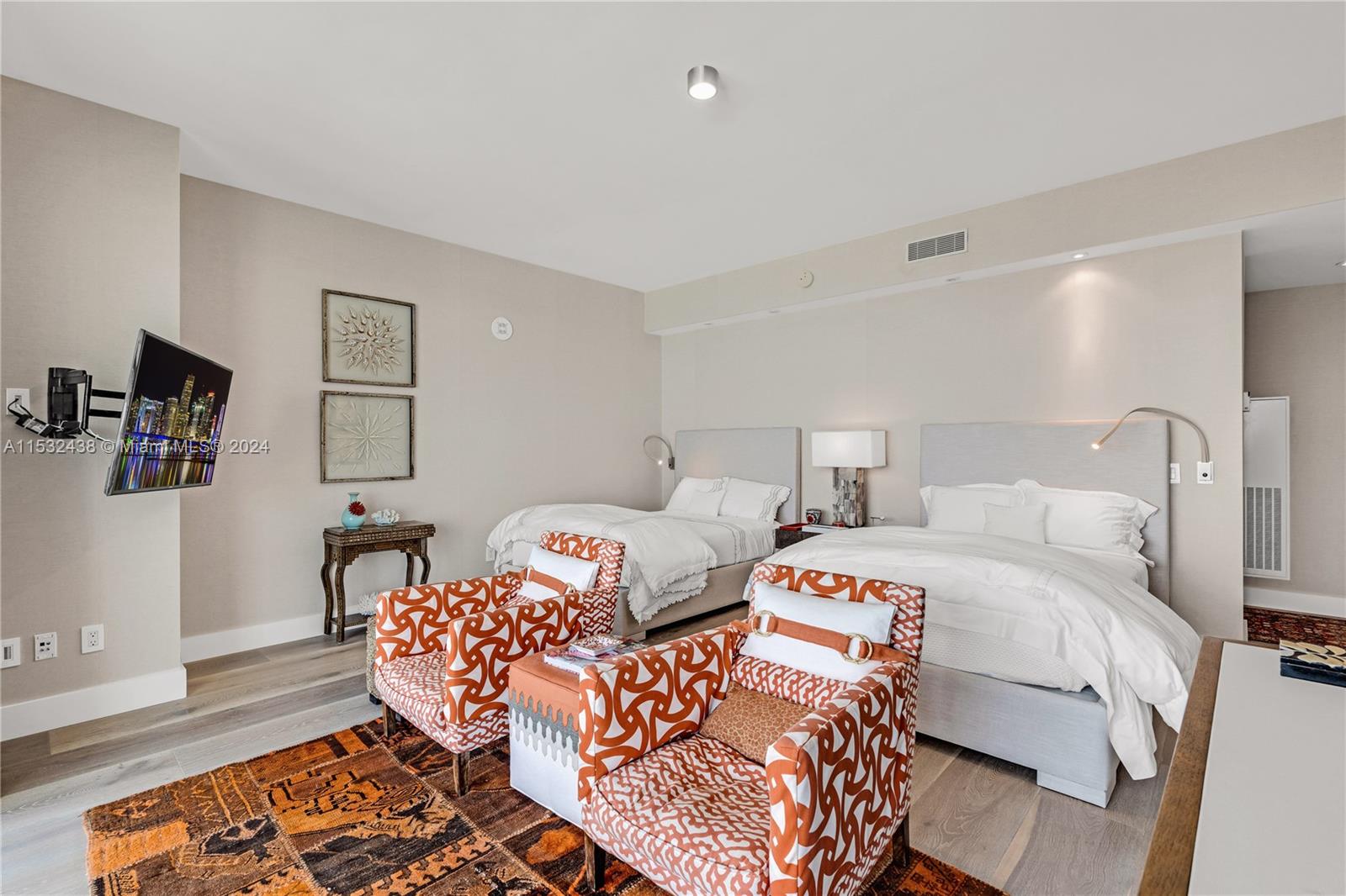 360 Ocean Dr 301S, Key Biscayne, FL 33149, 4 Bedrooms Bedrooms, ,5 BathroomsBathrooms,Residential,For Sale,Ocean Dr,A11532438