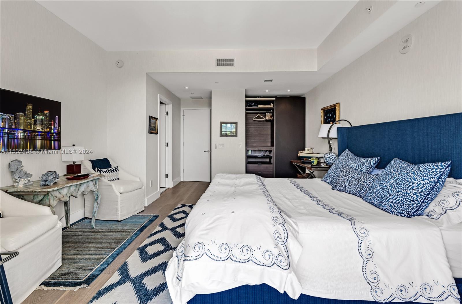 360 Ocean Dr 301S, Key Biscayne, FL 33149, 4 Bedrooms Bedrooms, ,5 BathroomsBathrooms,Residential,For Sale,Ocean Dr,A11532438