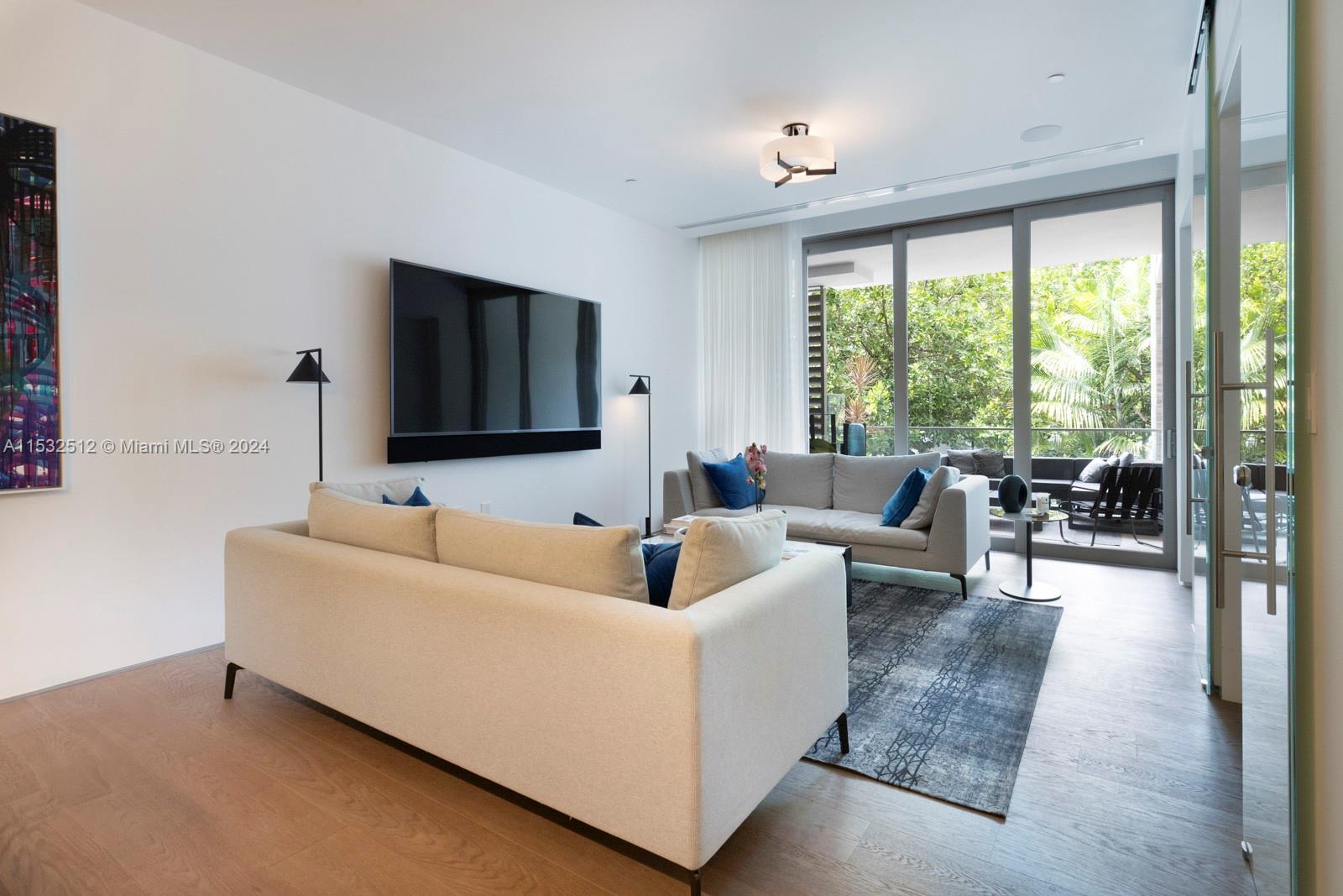 311 Meridian Ave 202, Miami Beach, Florida 33139, 3 Bedrooms Bedrooms, ,3 BathroomsBathrooms,Residential,For Sale,311 Meridian Ave 202,A11532512