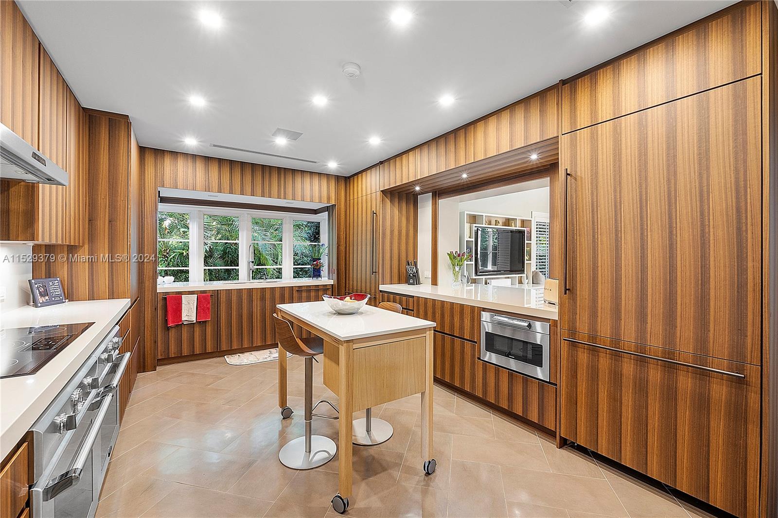 7030 Old Cutler Rd, Coral Gables, FL, 33143 United States, 4 Bedrooms Bedrooms, ,3 BathroomsBathrooms,Residential,For Sale,Old Cutler Rd,A11529379