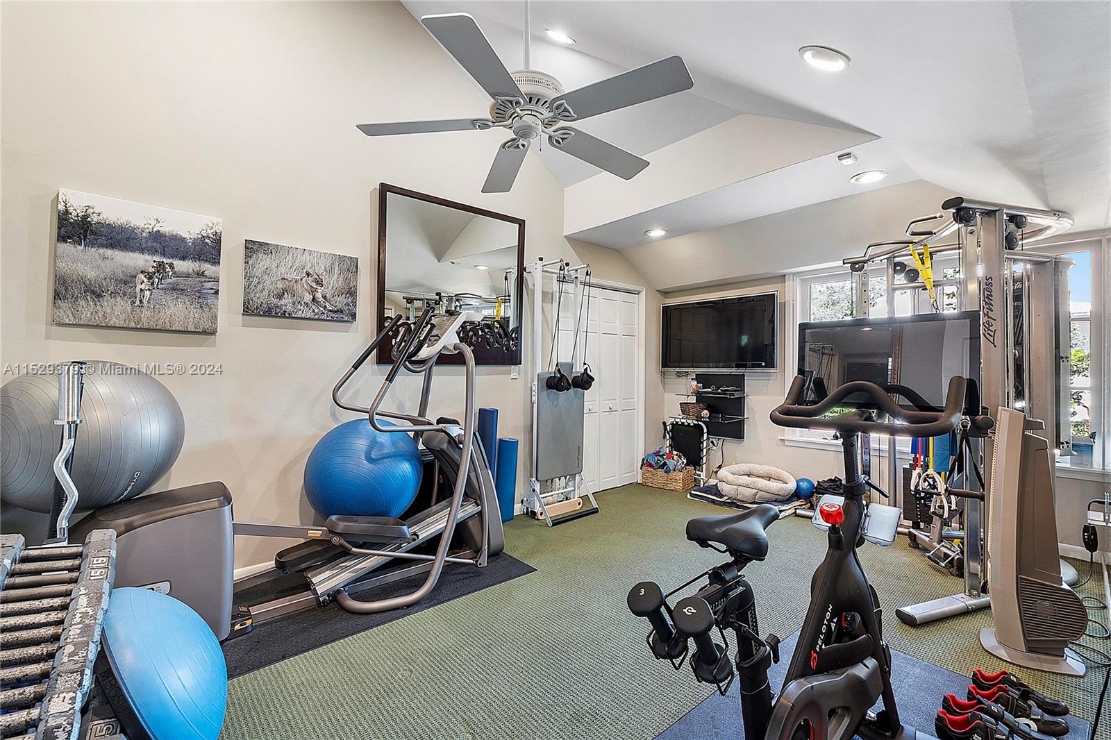 7030 Old Cutler Rd, Coral Gables, FL, 33143 United States, 4 Bedrooms Bedrooms, ,3 BathroomsBathrooms,Residential,For Sale,Old Cutler Rd,A11529379