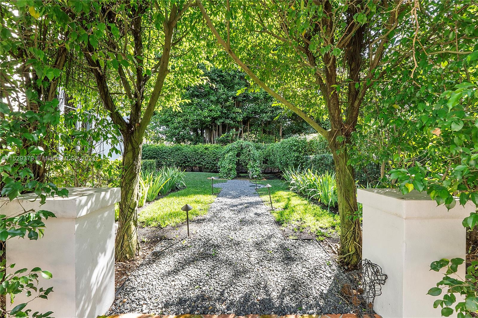 7030 Old Cutler Rd, Coral Gables, FL, 33143 United States, 4 Bedrooms Bedrooms, ,3 BathroomsBathrooms,Residential,For Sale,Old Cutler Rd,A11529379