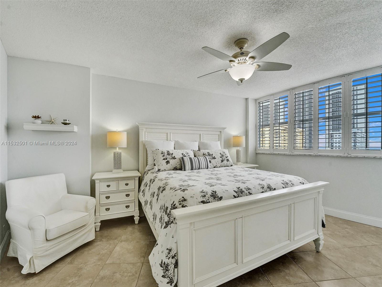 100 Golden Isles Dr 1105, Hallandale Beach, FL 33009, 2 Bedrooms Bedrooms, ,2 BathroomsBathrooms,Residential,For Sale,Golden Isles Dr,A11532501