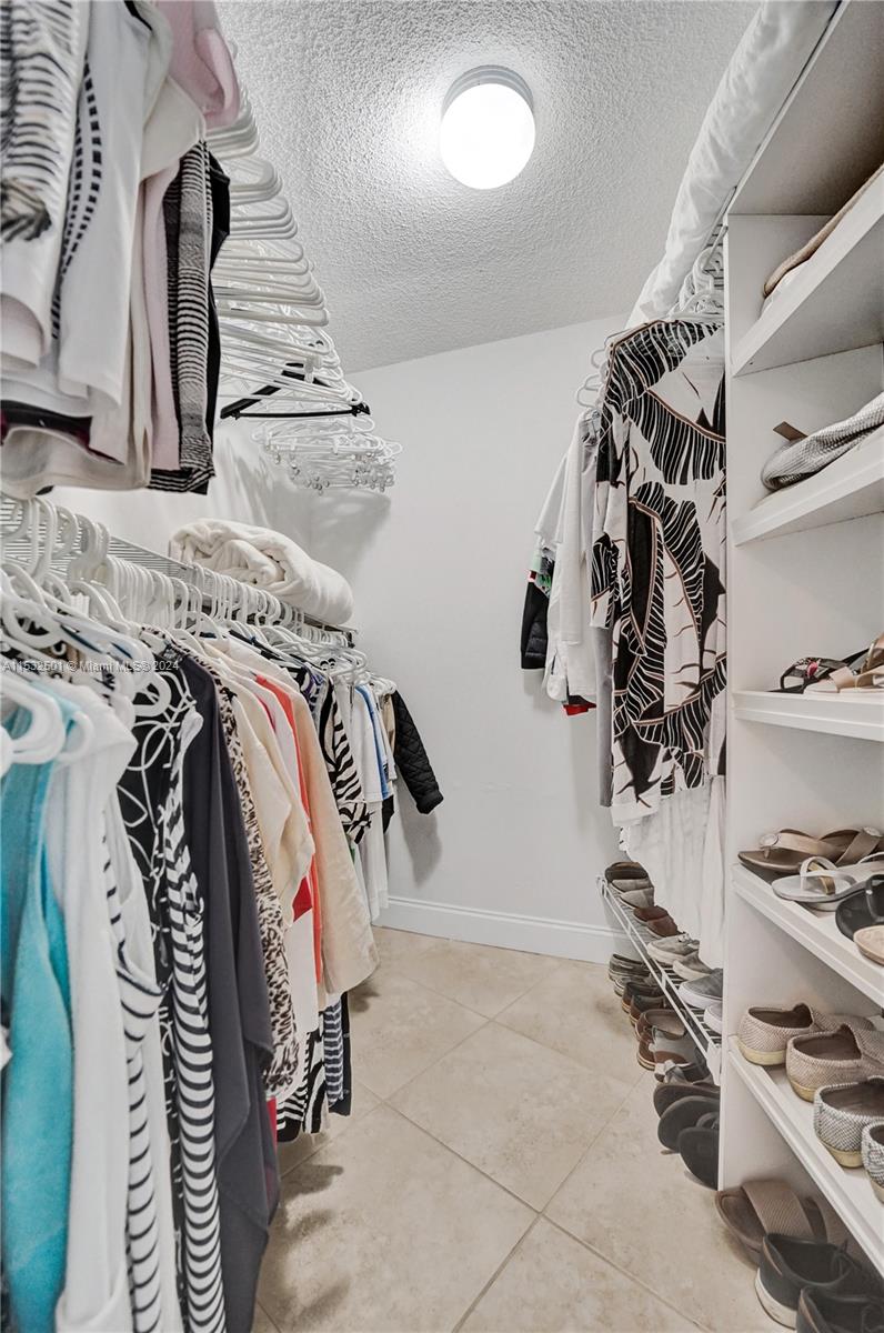 MASTER CLOSET