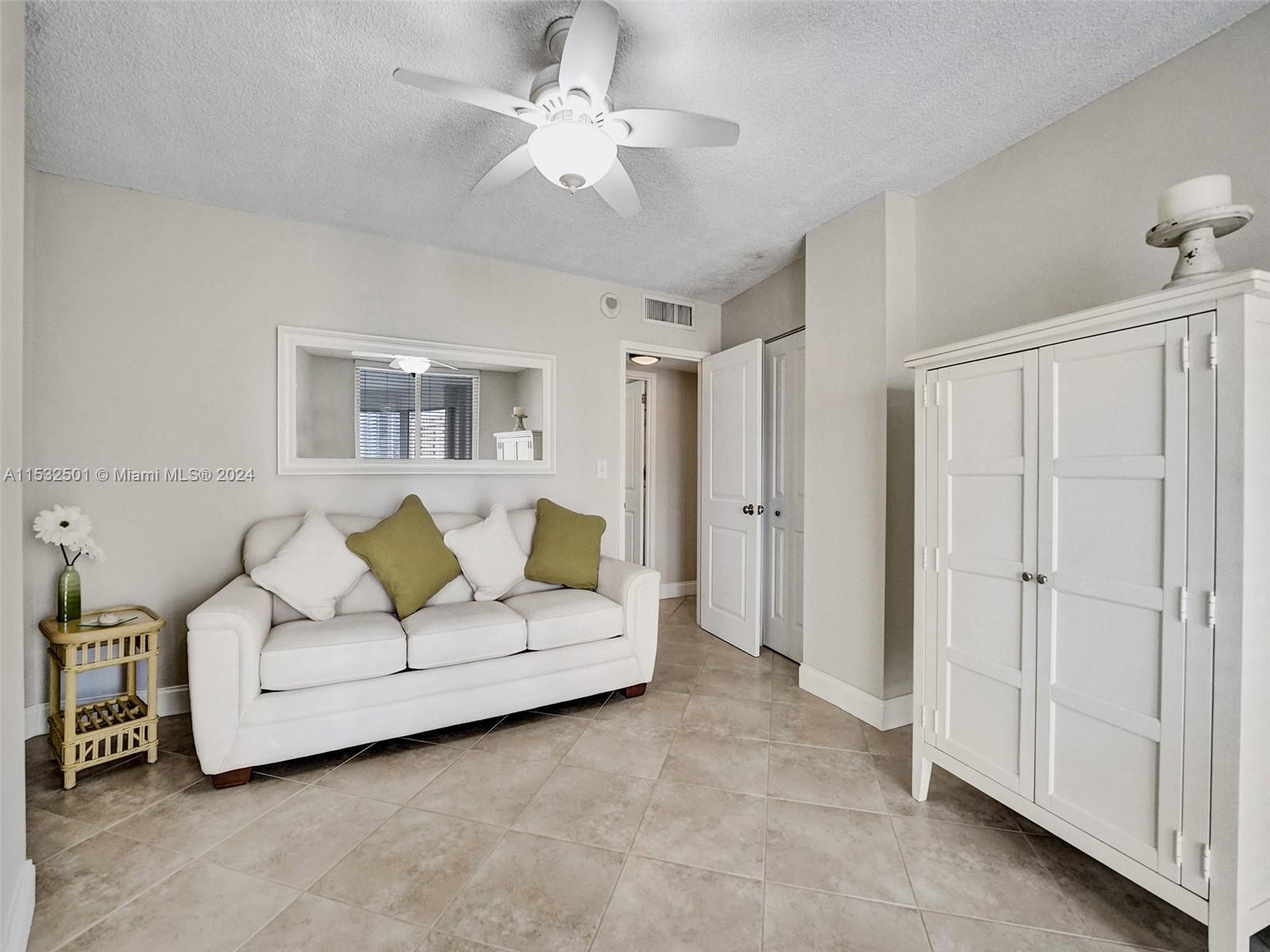 100 Golden Isles Dr 1105, Hallandale Beach, FL 33009, 2 Bedrooms Bedrooms, ,2 BathroomsBathrooms,Residential,For Sale,Golden Isles Dr,A11532501