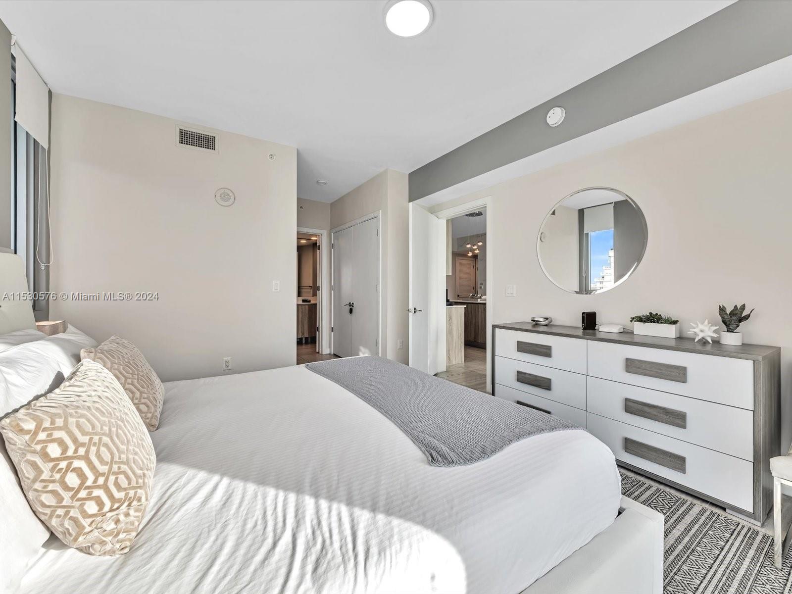 3900 Biscayne Blvd N-907, Miami, Florida 33137, 2 Bedrooms Bedrooms, ,2 BathroomsBathrooms,Residential,For Sale,3900 Biscayne Blvd N-907,A11530576