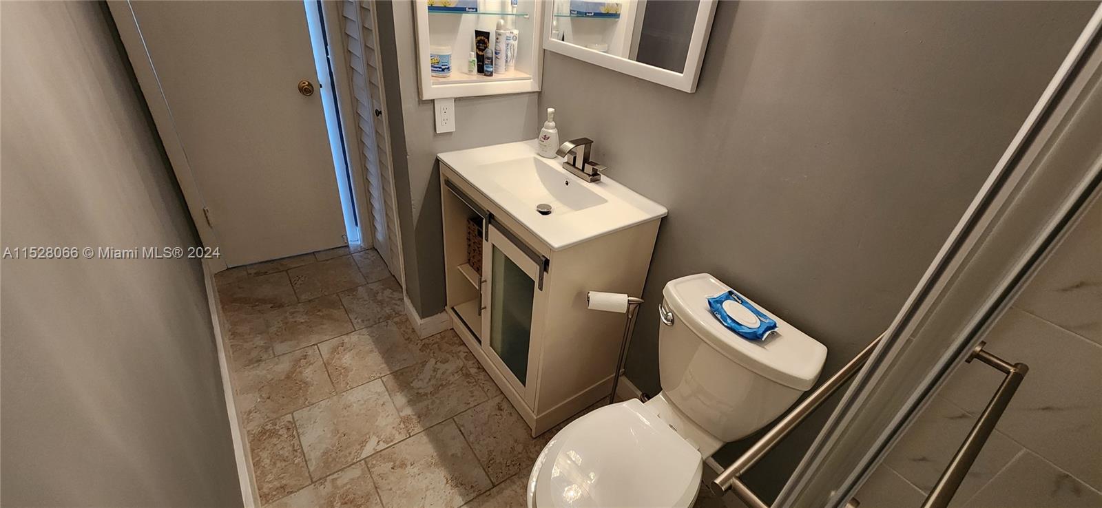 1700 Pierce Street 703, Hollywood, Florida 33020, 1 Bedroom Bedrooms, ,1 BathroomBathrooms,Residential,For Sale,1700 Pierce Street 703,A11528066