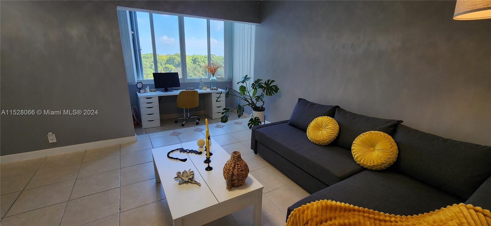 1700 Pierce Street 703, Hollywood, Florida 33020, 1 Bedroom Bedrooms, ,1 BathroomBathrooms,Residential,For Sale,1700 Pierce Street 703,A11528066