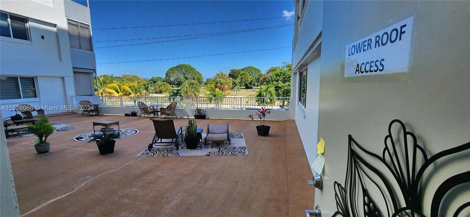 Access to the Terrace 2nd Floor