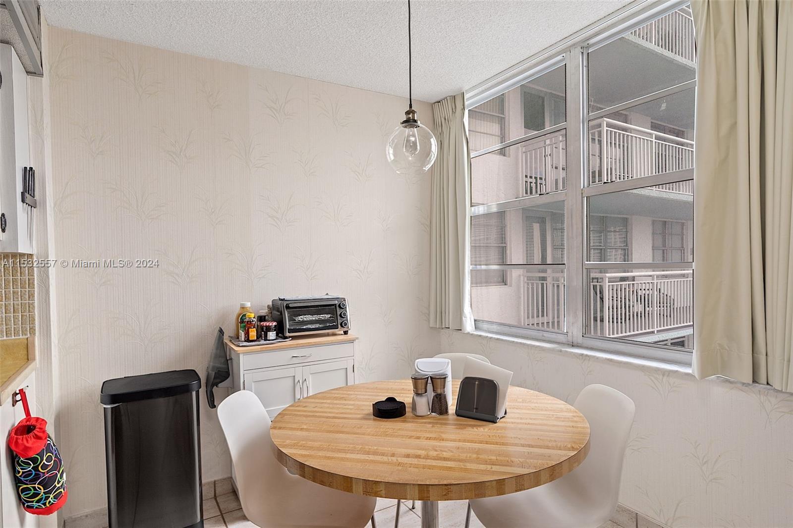 301 174th St 720, Sunny Isles Beach, Florida 33160, 2 Bedrooms Bedrooms, ,2 BathroomsBathrooms,Residential,For Sale,301 174th St 720,A11532557