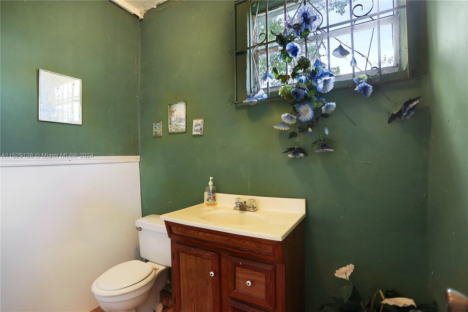 736 SW 6th Ave, Homestead, Florida 33030, ,Residential,For Sale,736 SW 6th Ave,A11529128