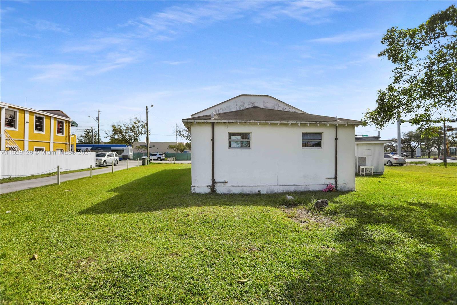 736 SW 6th Ave, Homestead, Florida 33030, ,Residential,For Sale,736 SW 6th Ave,A11529128