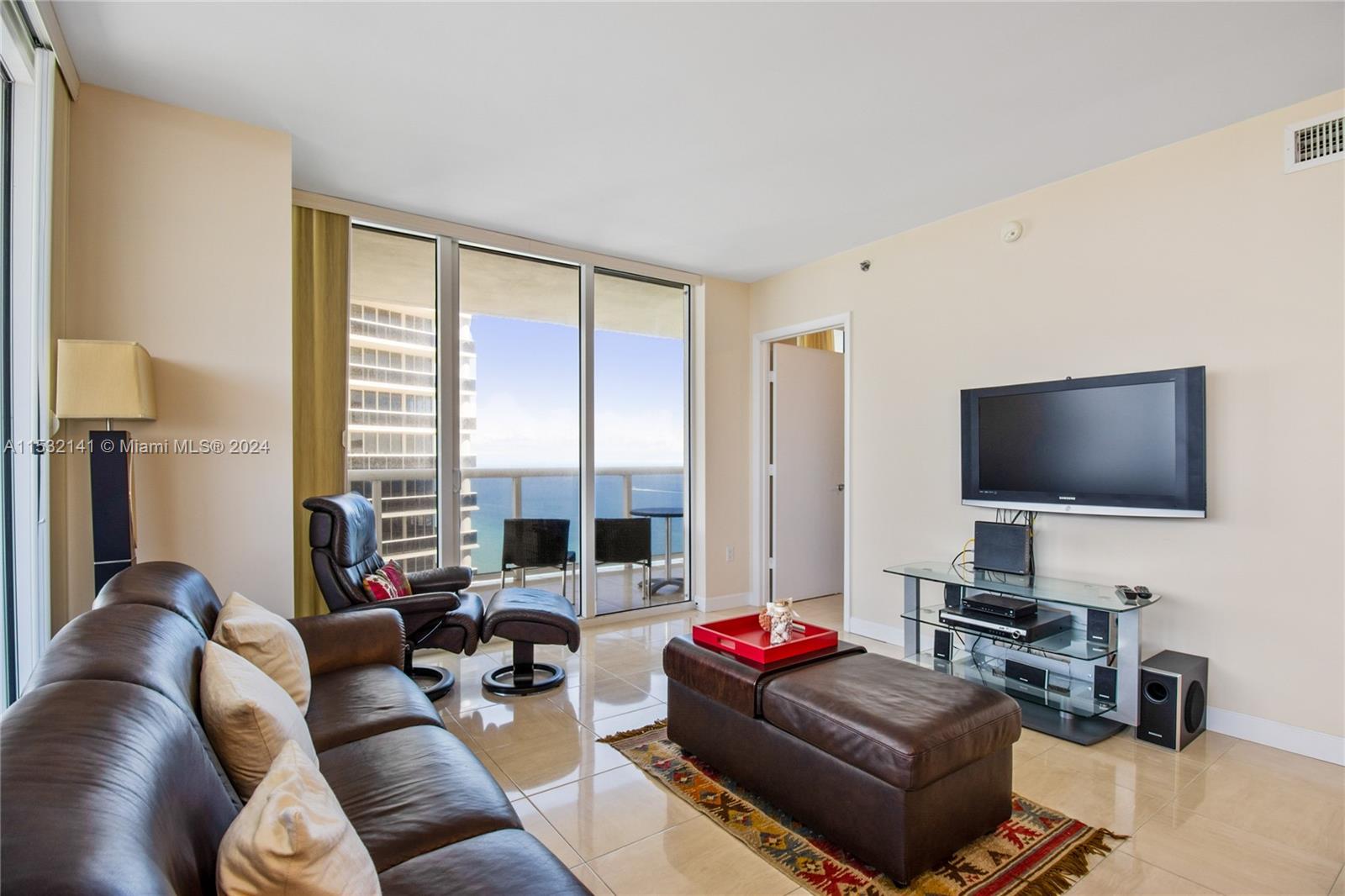 1830 S Ocean Dr 3508, Hallandale Beach, Florida 33009, 2 Bedrooms Bedrooms, ,2 BathroomsBathrooms,Residentiallease,For Rent,1830 S Ocean Dr 3508,A11532141