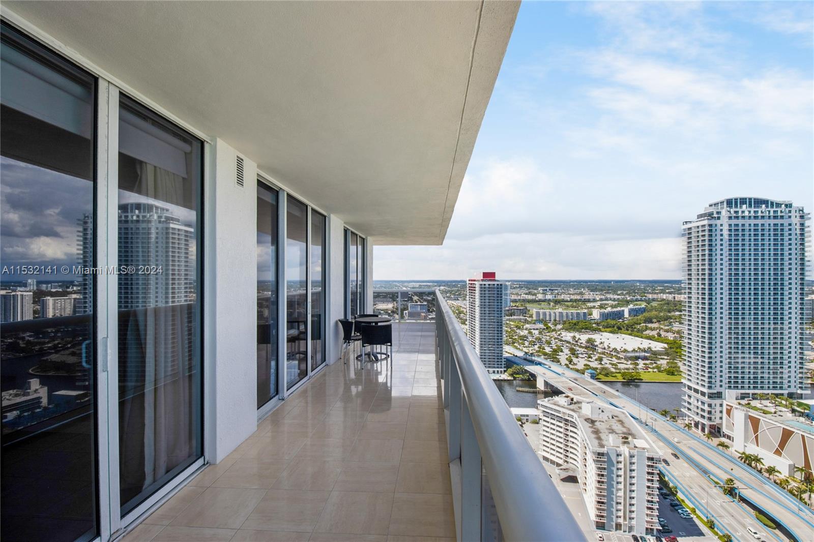 1830 S Ocean Dr 3508, Hallandale Beach, Florida 33009, 2 Bedrooms Bedrooms, ,2 BathroomsBathrooms,Residentiallease,For Rent,1830 S Ocean Dr 3508,A11532141