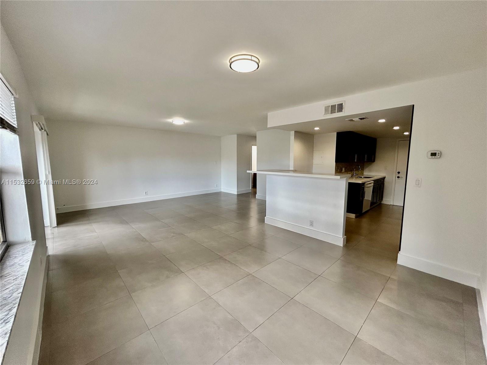 17911 NW 68th Ave O203, Hialeah, Florida 33015, 2 Bedrooms Bedrooms, ,2 BathroomsBathrooms,Residential,For Sale,17911 NW 68th Ave O203,A11532659