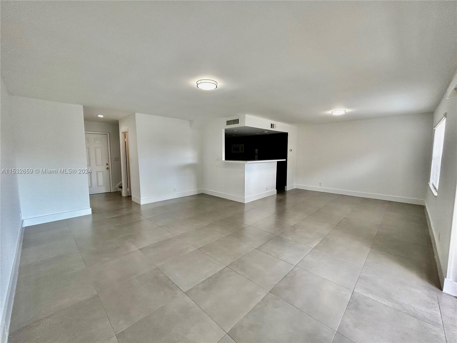 17911 NW 68th Ave O203, Hialeah, Florida 33015, 2 Bedrooms Bedrooms, ,2 BathroomsBathrooms,Residential,For Sale,17911 NW 68th Ave O203,A11532659