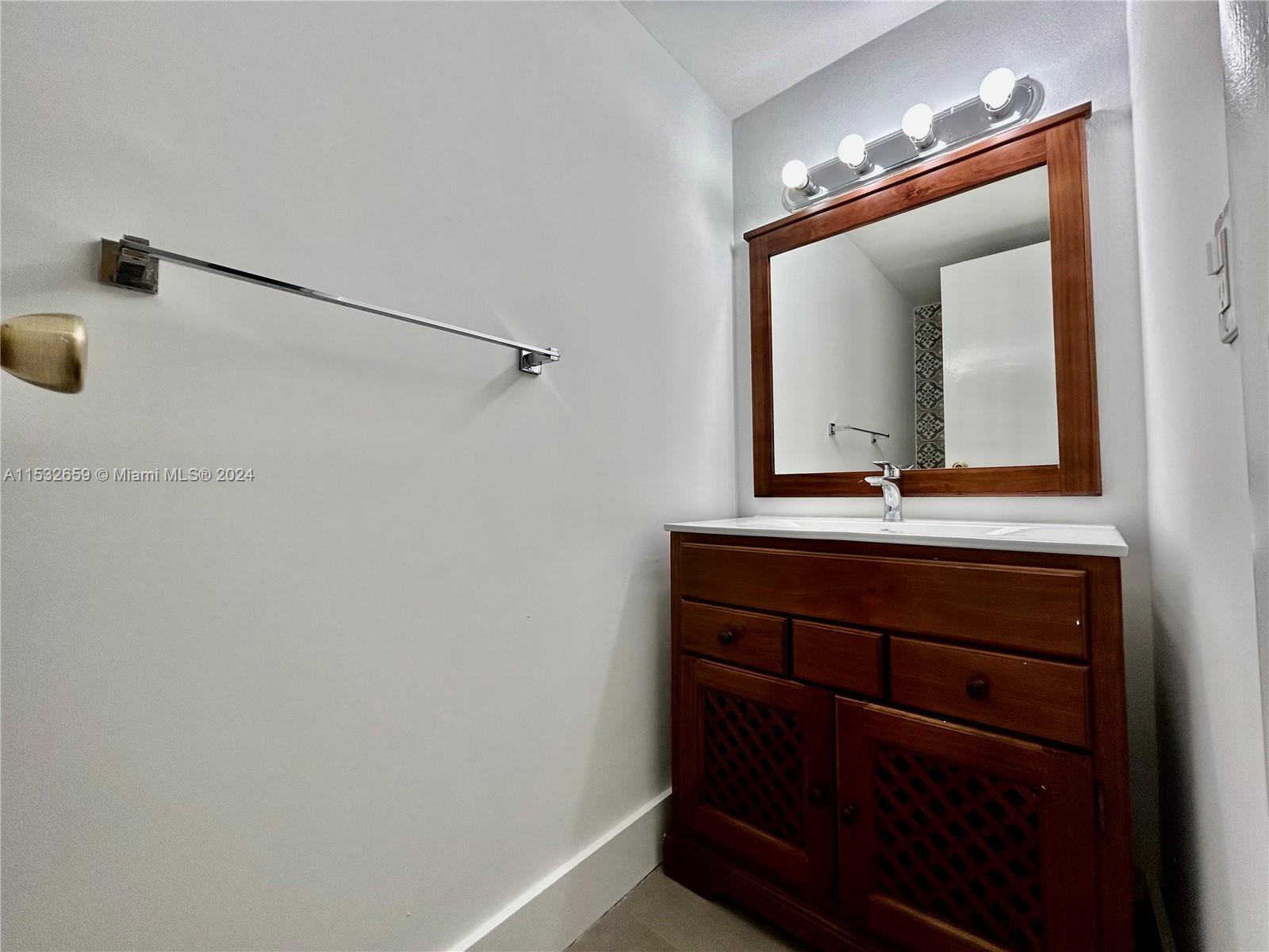 17911 NW 68th Ave O203, Hialeah, Florida 33015, 2 Bedrooms Bedrooms, ,2 BathroomsBathrooms,Residential,For Sale,17911 NW 68th Ave O203,A11532659