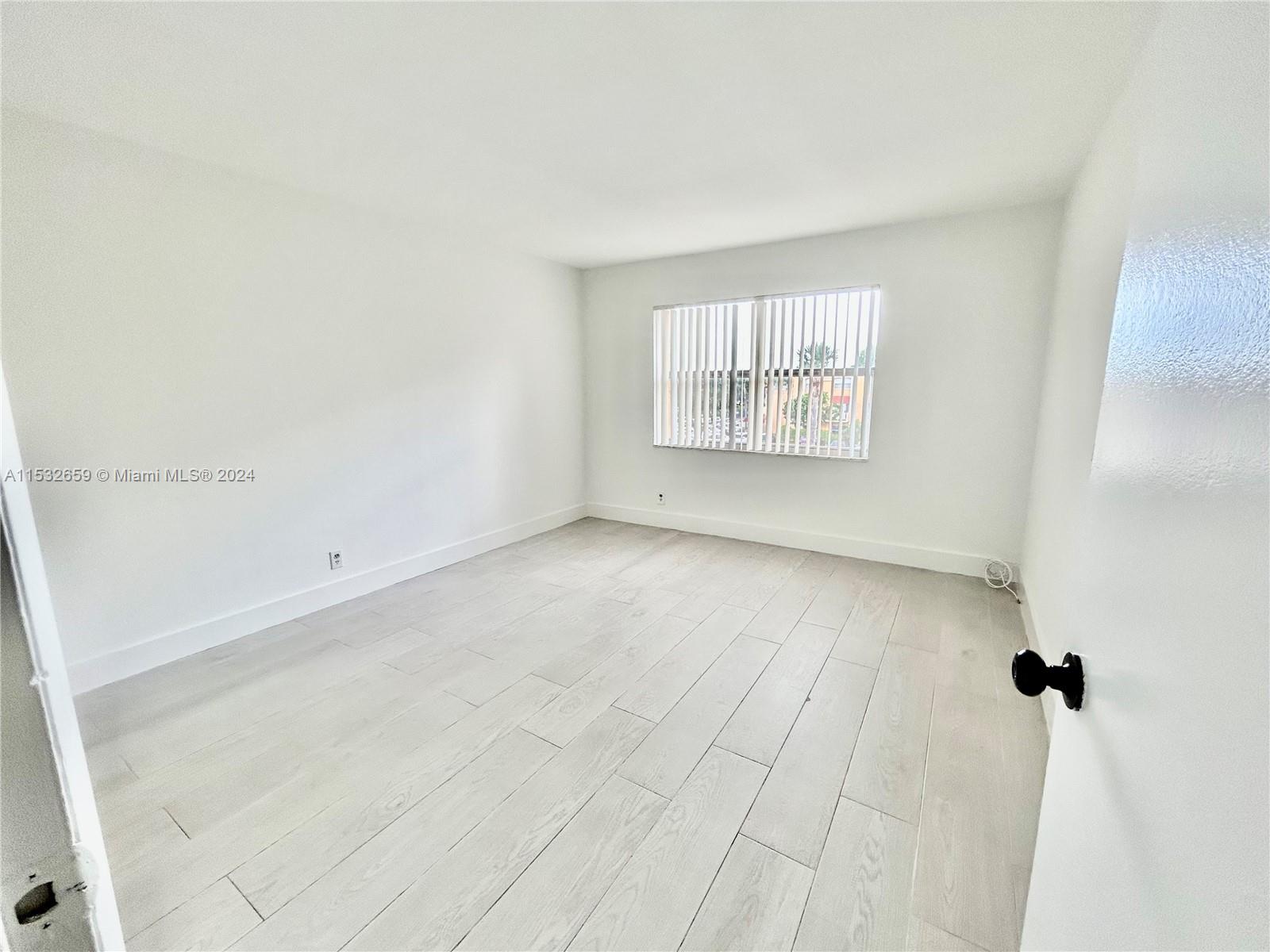 17911 NW 68th Ave O203, Hialeah, Florida 33015, 2 Bedrooms Bedrooms, ,2 BathroomsBathrooms,Residential,For Sale,17911 NW 68th Ave O203,A11532659