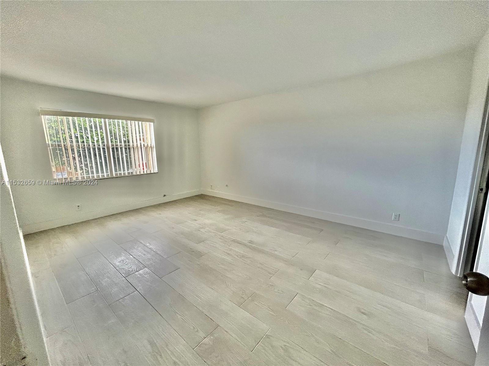 17911 NW 68th Ave O203, Hialeah, Florida 33015, 2 Bedrooms Bedrooms, ,2 BathroomsBathrooms,Residential,For Sale,17911 NW 68th Ave O203,A11532659