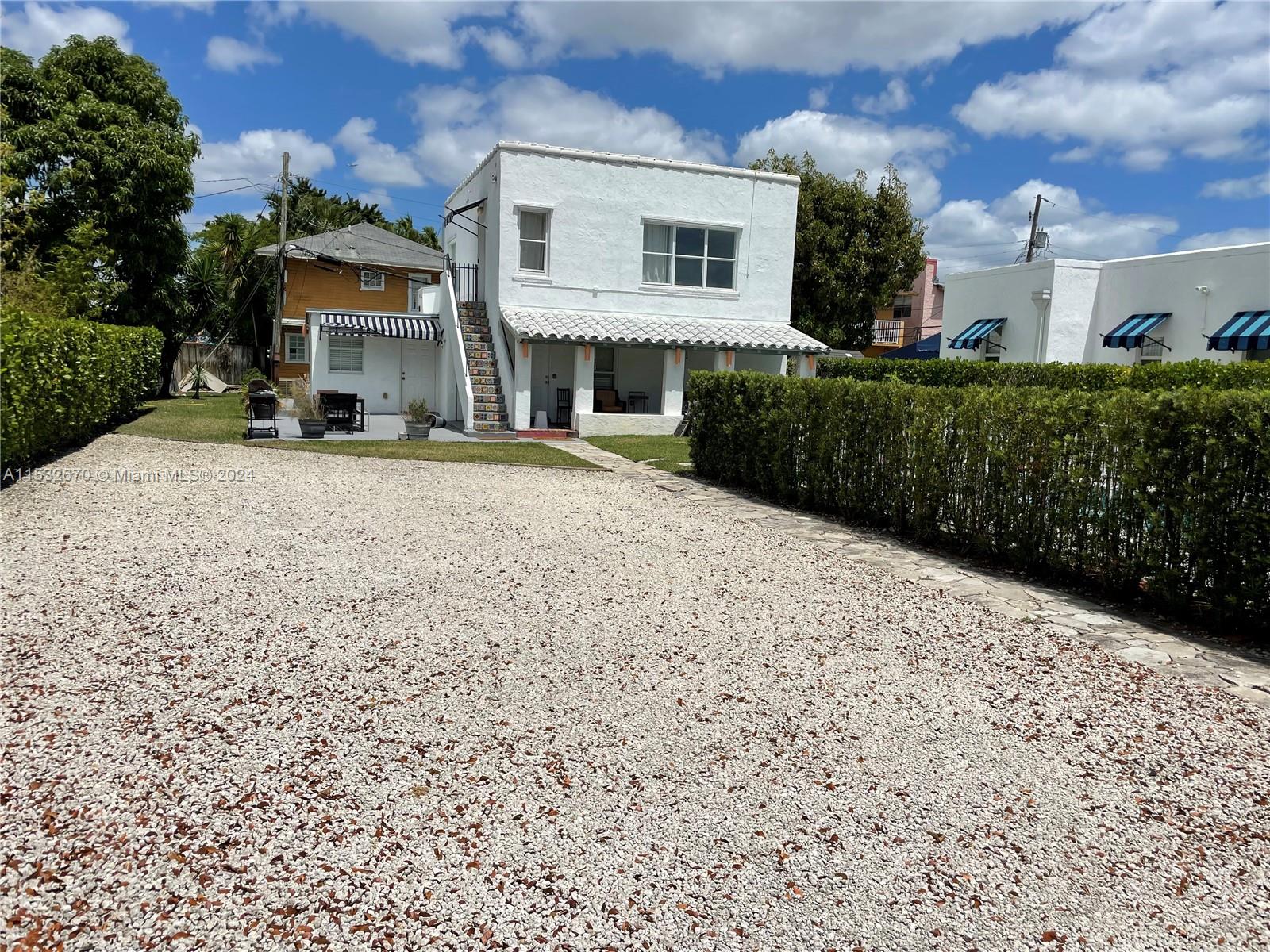 2255 SW 10th St A, Miami, Florida 33135, 2 Bedrooms Bedrooms, ,1 BathroomBathrooms,Residentiallease,For Rent,2255 SW 10th St A,A11532670