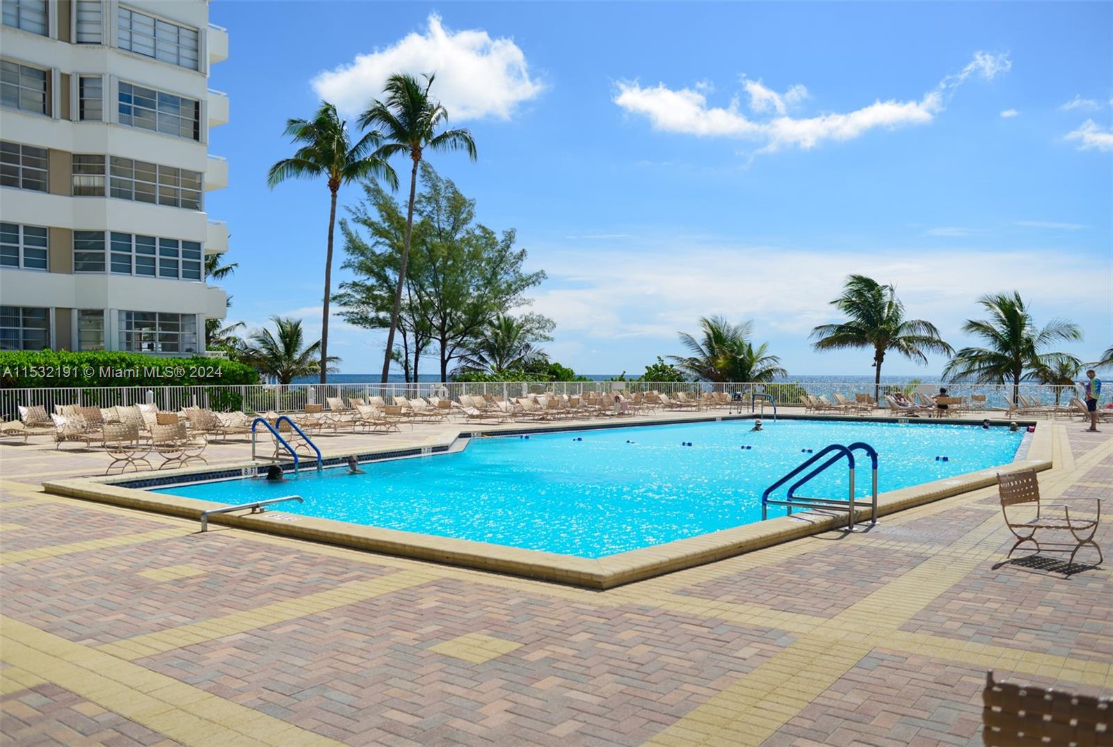 1950 S Ocean Dr 12G, Hallandale Beach, Florida 33009, 2 Bedrooms Bedrooms, ,2 BathroomsBathrooms,Residential,For Sale,1950 S Ocean Dr 12G,A11532191