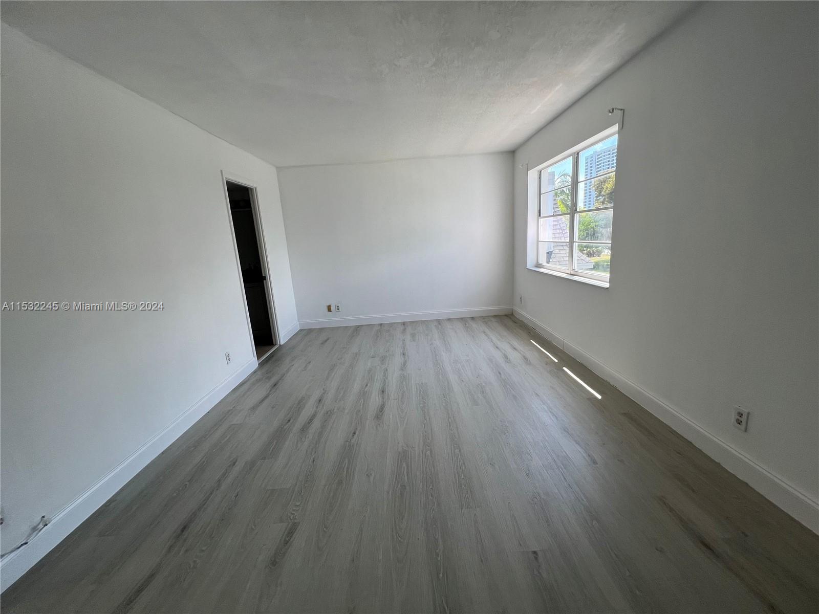 816 NE 27th Ave 816, Hallandale Beach, Florida 33009, 2 Bedrooms Bedrooms, ,2 BathroomsBathrooms,Residentiallease,For Rent,816 NE 27th Ave 816,A11532245