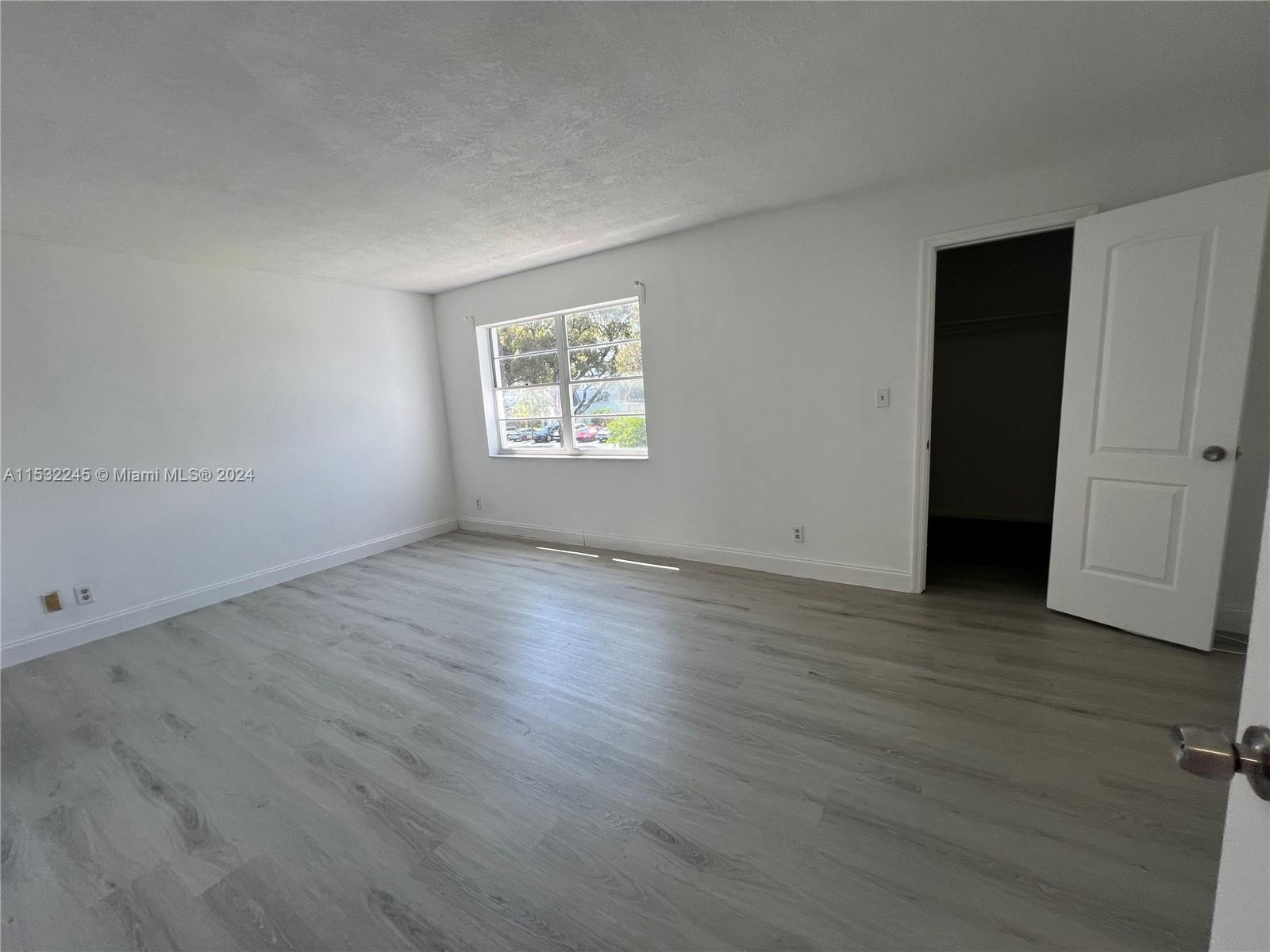 816 NE 27th Ave 816, Hallandale Beach, Florida 33009, 2 Bedrooms Bedrooms, ,2 BathroomsBathrooms,Residentiallease,For Rent,816 NE 27th Ave 816,A11532245