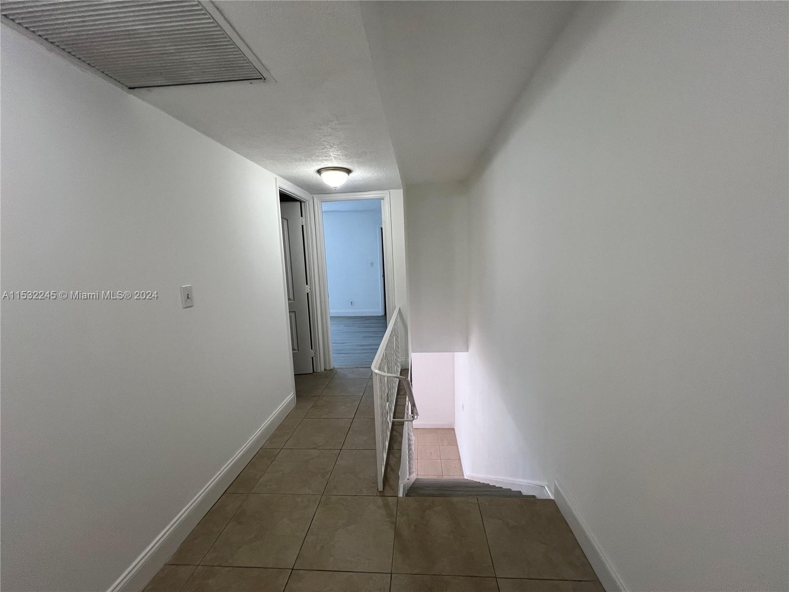 816 NE 27th Ave 816, Hallandale Beach, Florida 33009, 2 Bedrooms Bedrooms, ,2 BathroomsBathrooms,Residentiallease,For Rent,816 NE 27th Ave 816,A11532245
