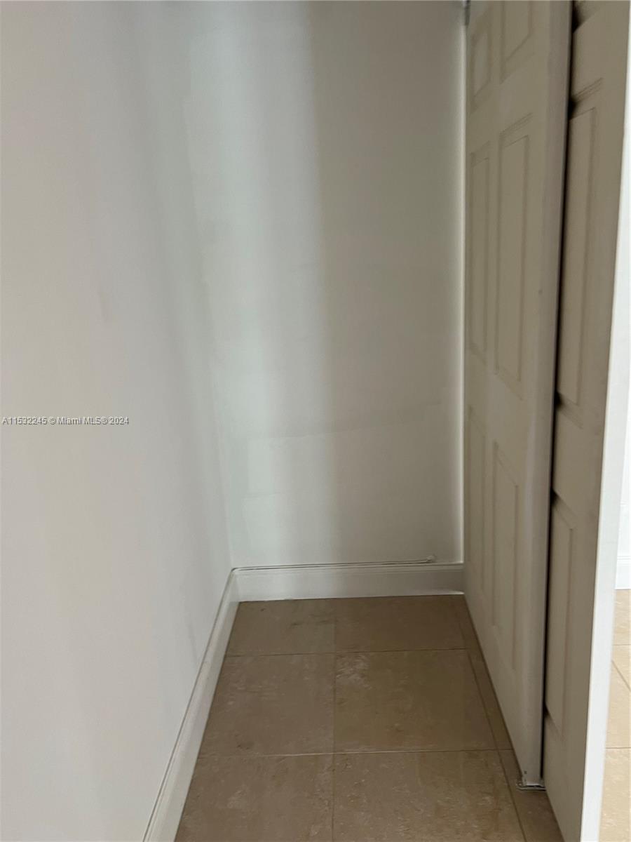 816 NE 27th Ave 816, Hallandale Beach, Florida 33009, 2 Bedrooms Bedrooms, ,2 BathroomsBathrooms,Residentiallease,For Rent,816 NE 27th Ave 816,A11532245