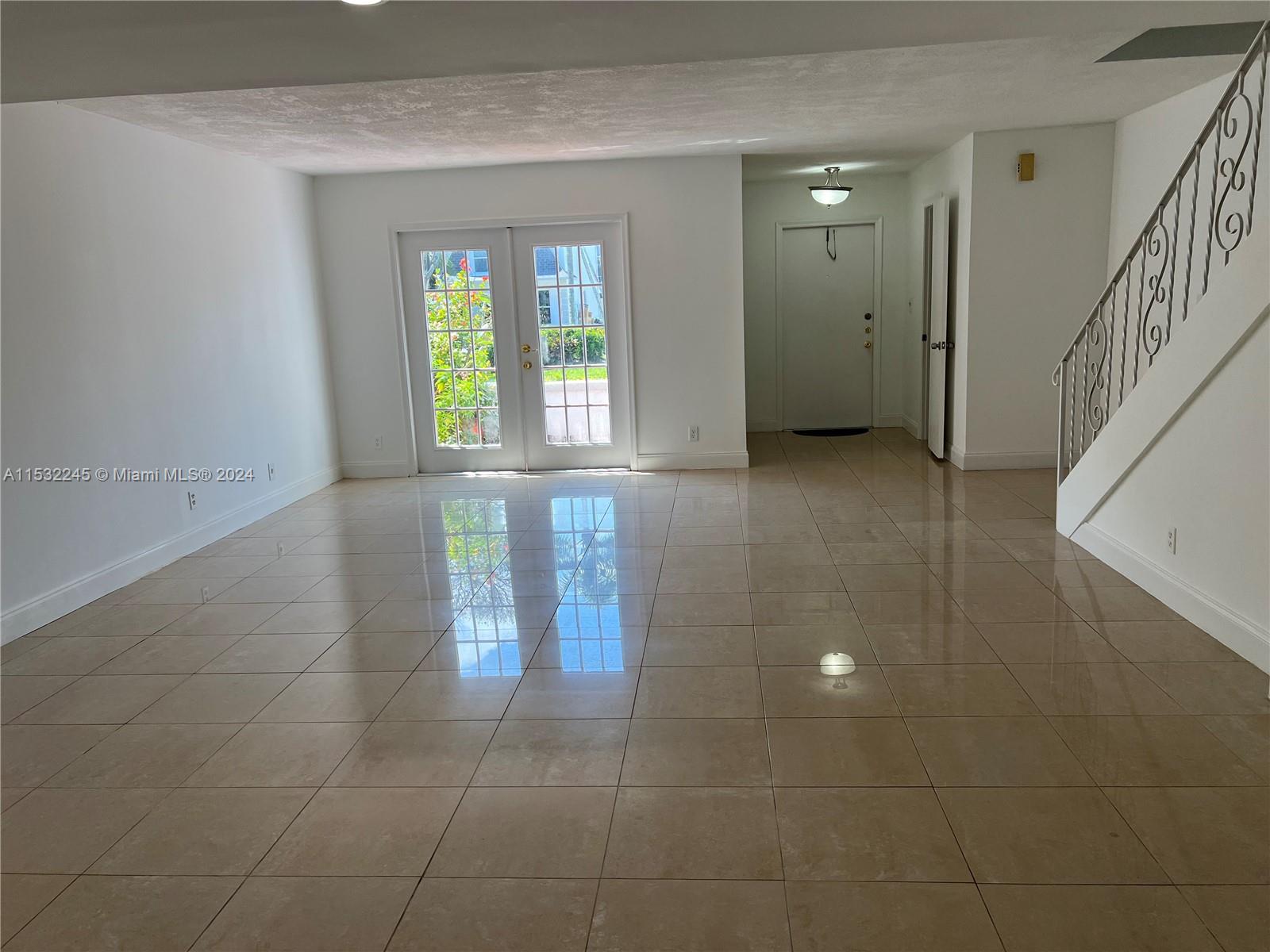 816 NE 27th Ave 816, Hallandale Beach, Florida 33009, 2 Bedrooms Bedrooms, ,2 BathroomsBathrooms,Residentiallease,For Rent,816 NE 27th Ave 816,A11532245