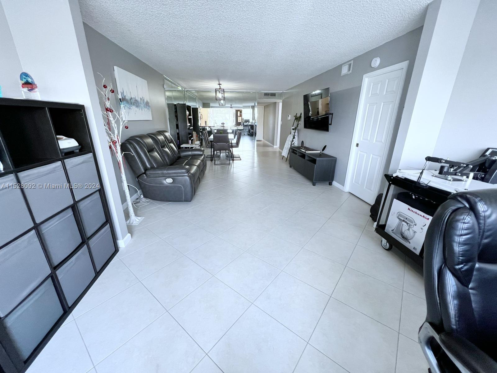 7248 S Devon Dr 104, Tamarac, Florida 33321, 2 Bedrooms Bedrooms, ,2 BathroomsBathrooms,Residential,For Sale,7248 S Devon Dr 104,A11528092