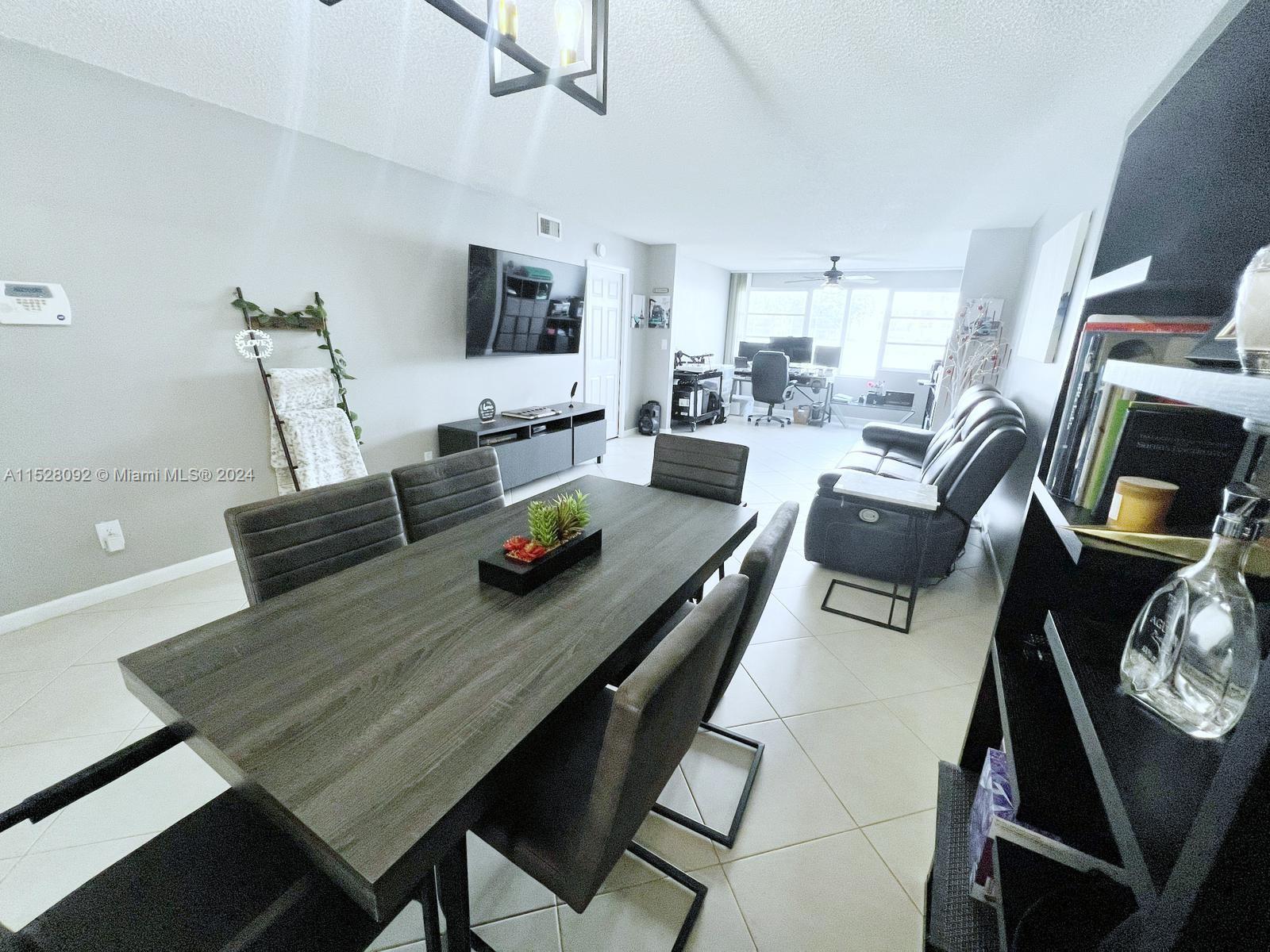 7248 S Devon Dr 104, Tamarac, Florida 33321, 2 Bedrooms Bedrooms, ,2 BathroomsBathrooms,Residential,For Sale,7248 S Devon Dr 104,A11528092