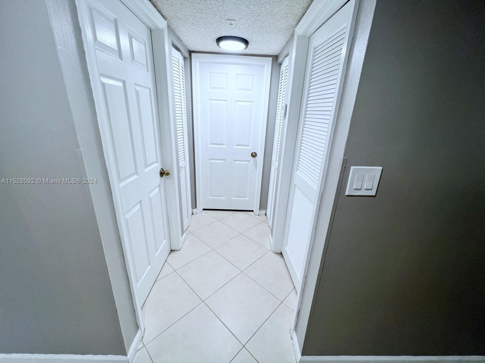 7248 S Devon Dr 104, Tamarac, Florida 33321, 2 Bedrooms Bedrooms, ,2 BathroomsBathrooms,Residential,For Sale,7248 S Devon Dr 104,A11528092