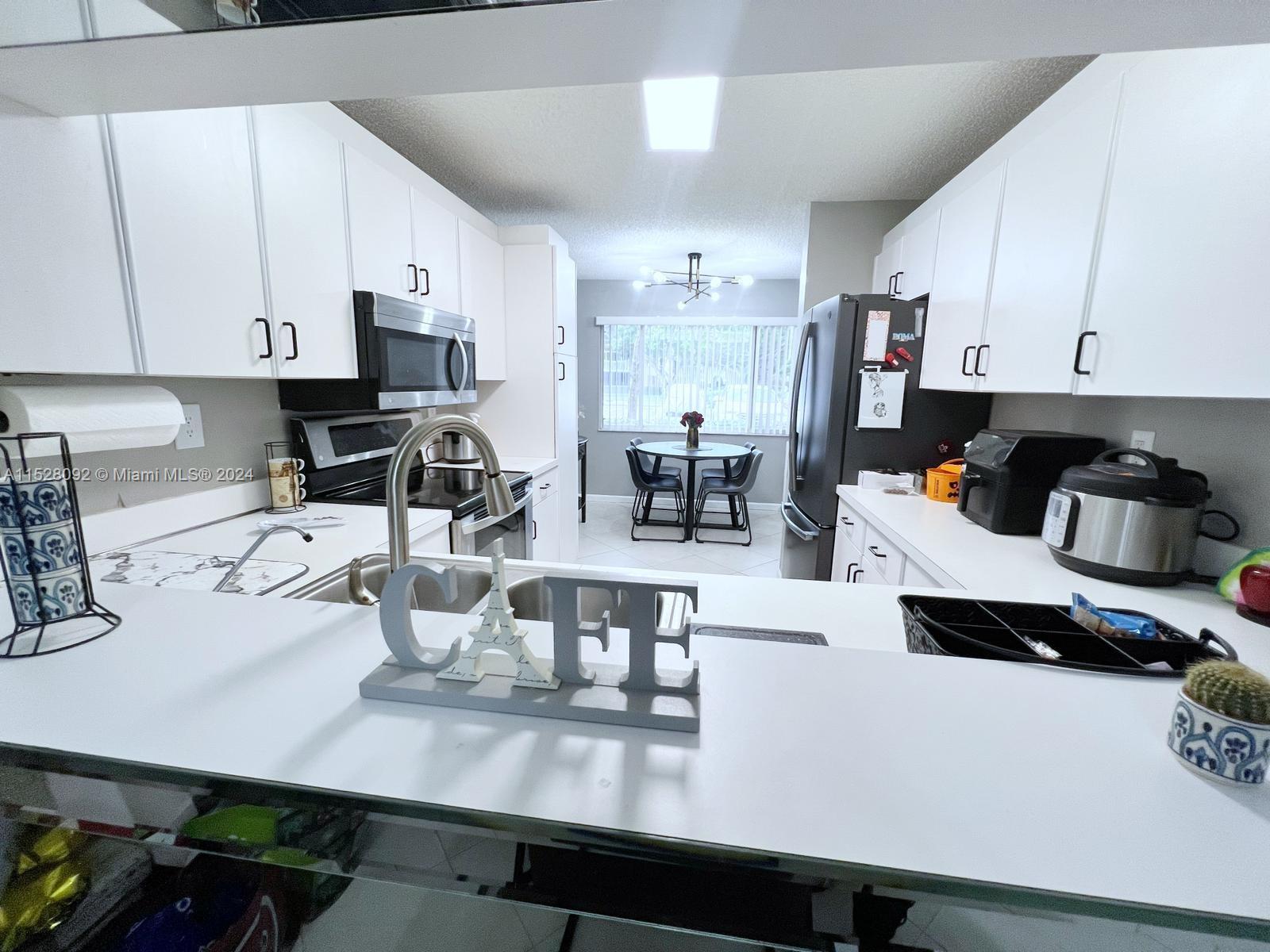 7248 S Devon Dr 104, Tamarac, Florida 33321, 2 Bedrooms Bedrooms, ,2 BathroomsBathrooms,Residential,For Sale,7248 S Devon Dr 104,A11528092