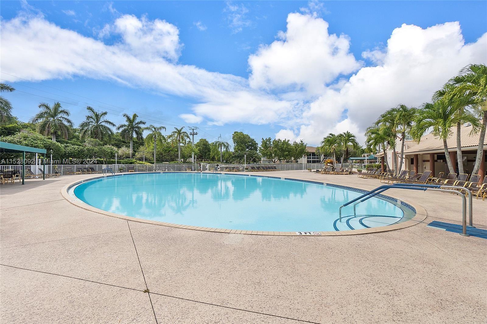 7248 S Devon Dr 104, Tamarac, Florida 33321, 2 Bedrooms Bedrooms, ,2 BathroomsBathrooms,Residential,For Sale,7248 S Devon Dr 104,A11528092