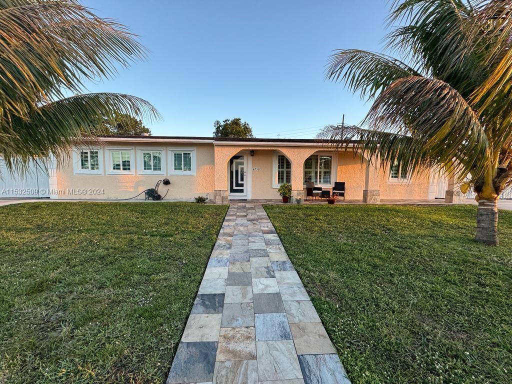 4250 NW 178th Dr, Miami Gardens, FL 33055