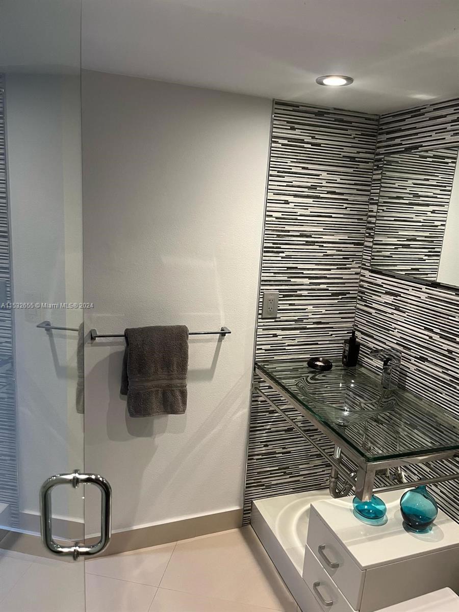 3600 Mystic Pointe Dr 409, Aventura, Florida 33180, 2 Bedrooms Bedrooms, ,2 BathroomsBathrooms,Residentiallease,For Rent,3600 Mystic Pointe Dr 409,A11532655