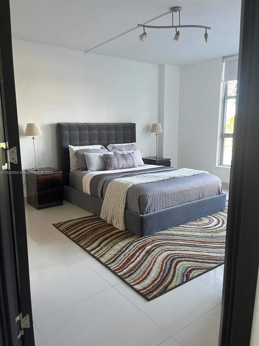 3600 Mystic Pointe Dr 409, Aventura, Florida 33180, 2 Bedrooms Bedrooms, ,2 BathroomsBathrooms,Residentiallease,For Rent,3600 Mystic Pointe Dr 409,A11532655