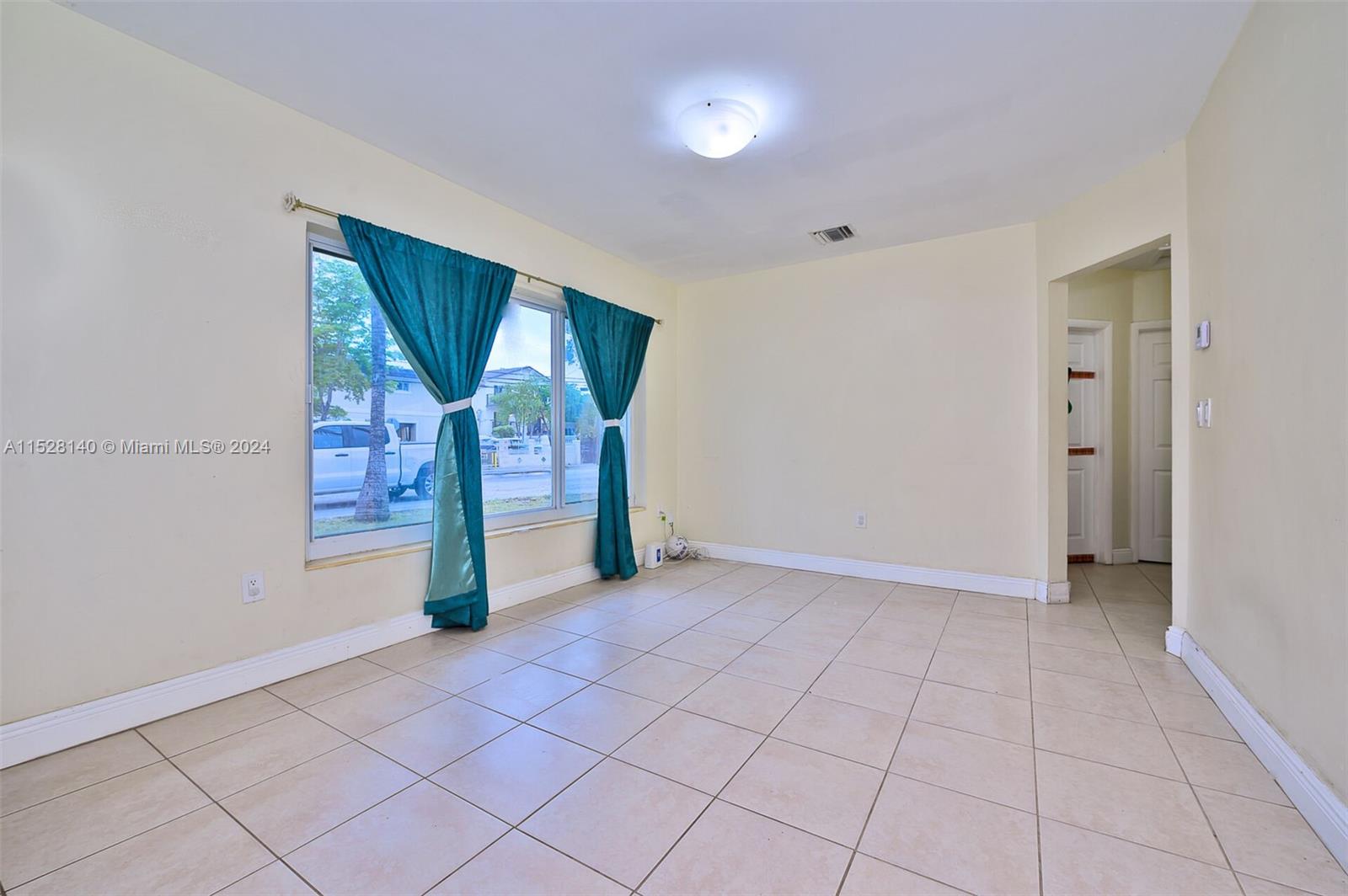 2481 NW 14th St, Miami, Florida 33125, 3 Bedrooms Bedrooms, ,2 BathroomsBathrooms,Residential,For Sale,2481 NW 14th St,A11528140