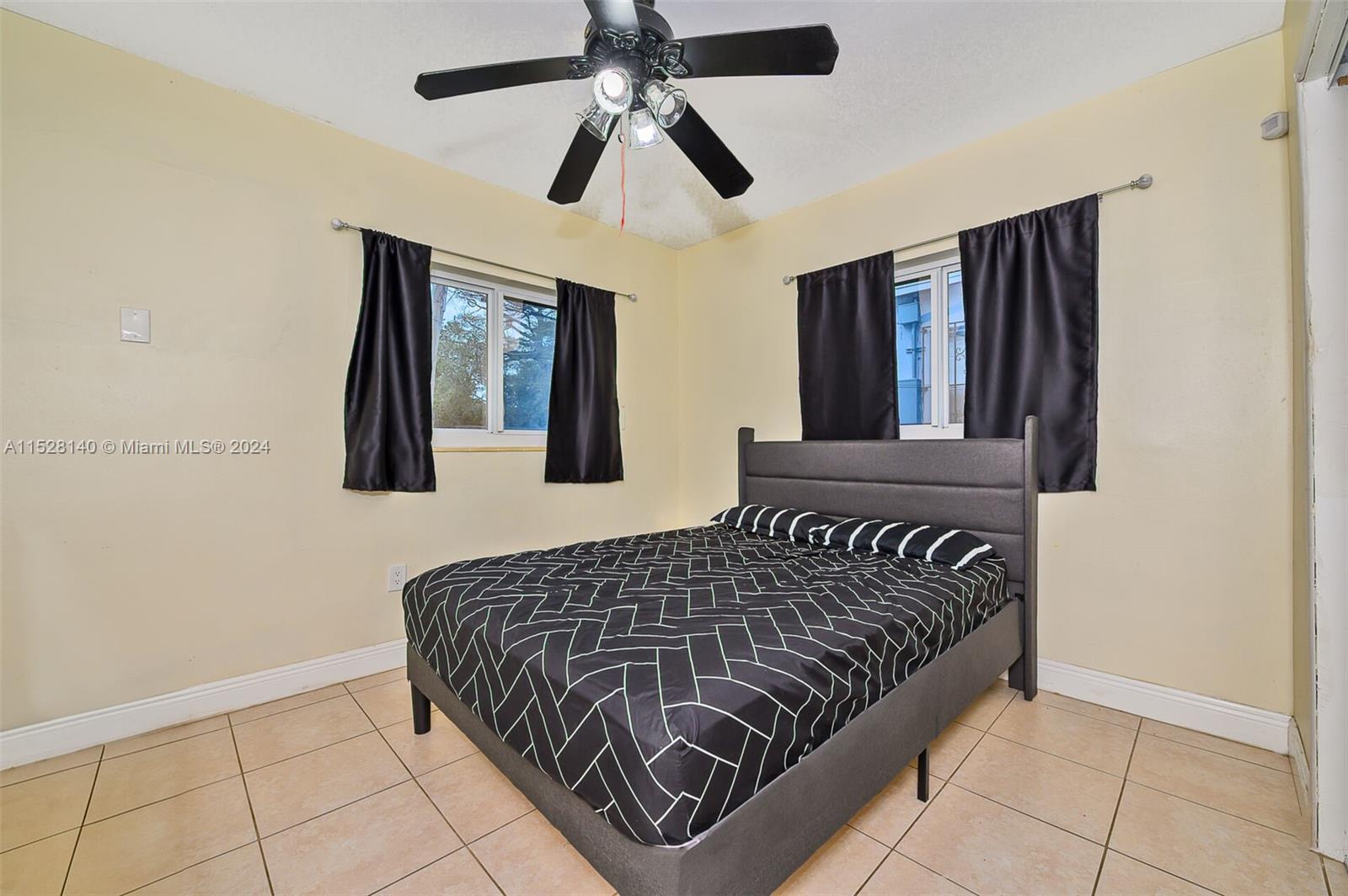 2481 NW 14th St, Miami, Florida 33125, 3 Bedrooms Bedrooms, ,2 BathroomsBathrooms,Residential,For Sale,2481 NW 14th St,A11528140
