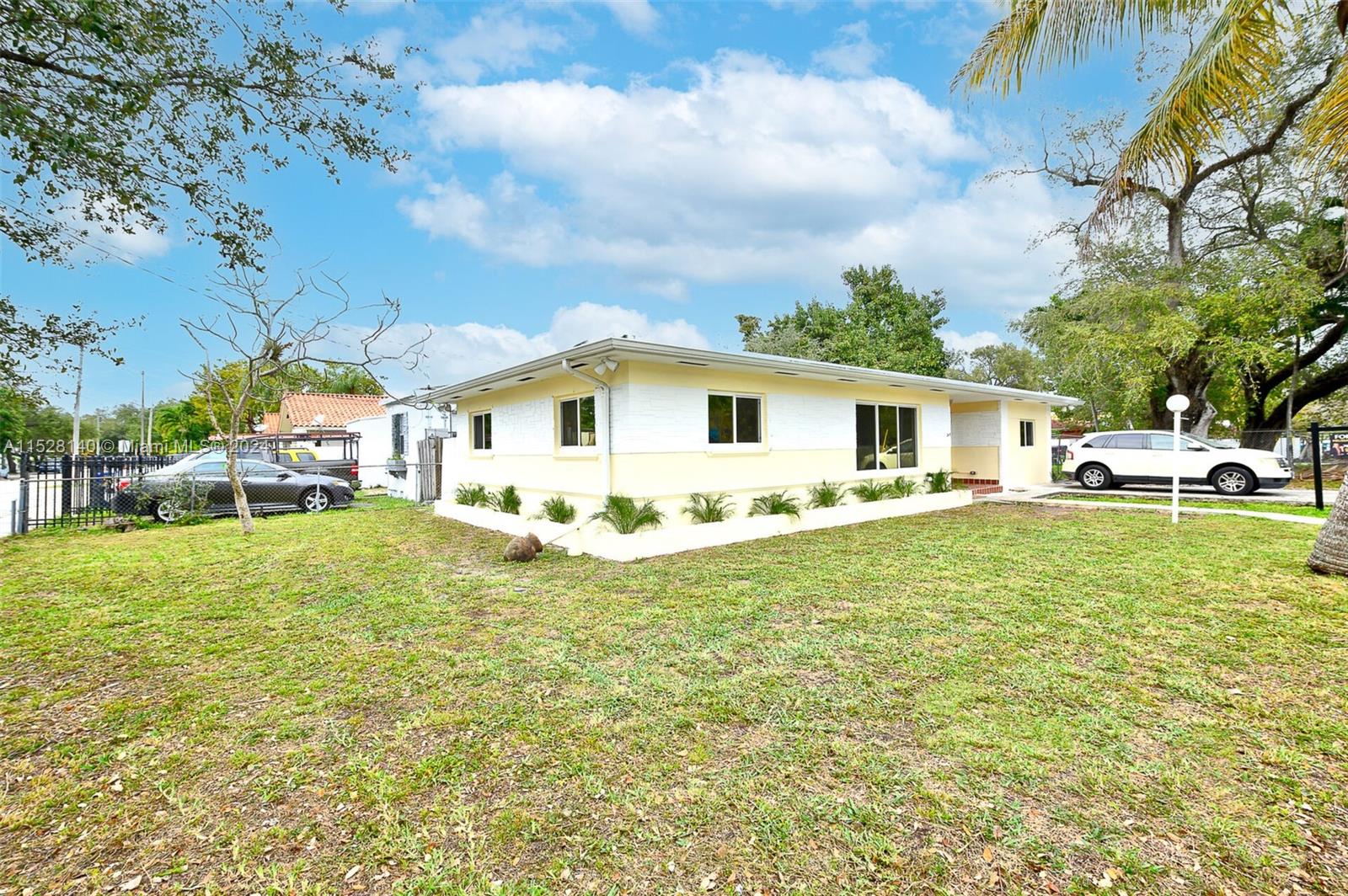 2481 NW 14th St, Miami, Florida 33125, 3 Bedrooms Bedrooms, ,2 BathroomsBathrooms,Residential,For Sale,2481 NW 14th St,A11528140