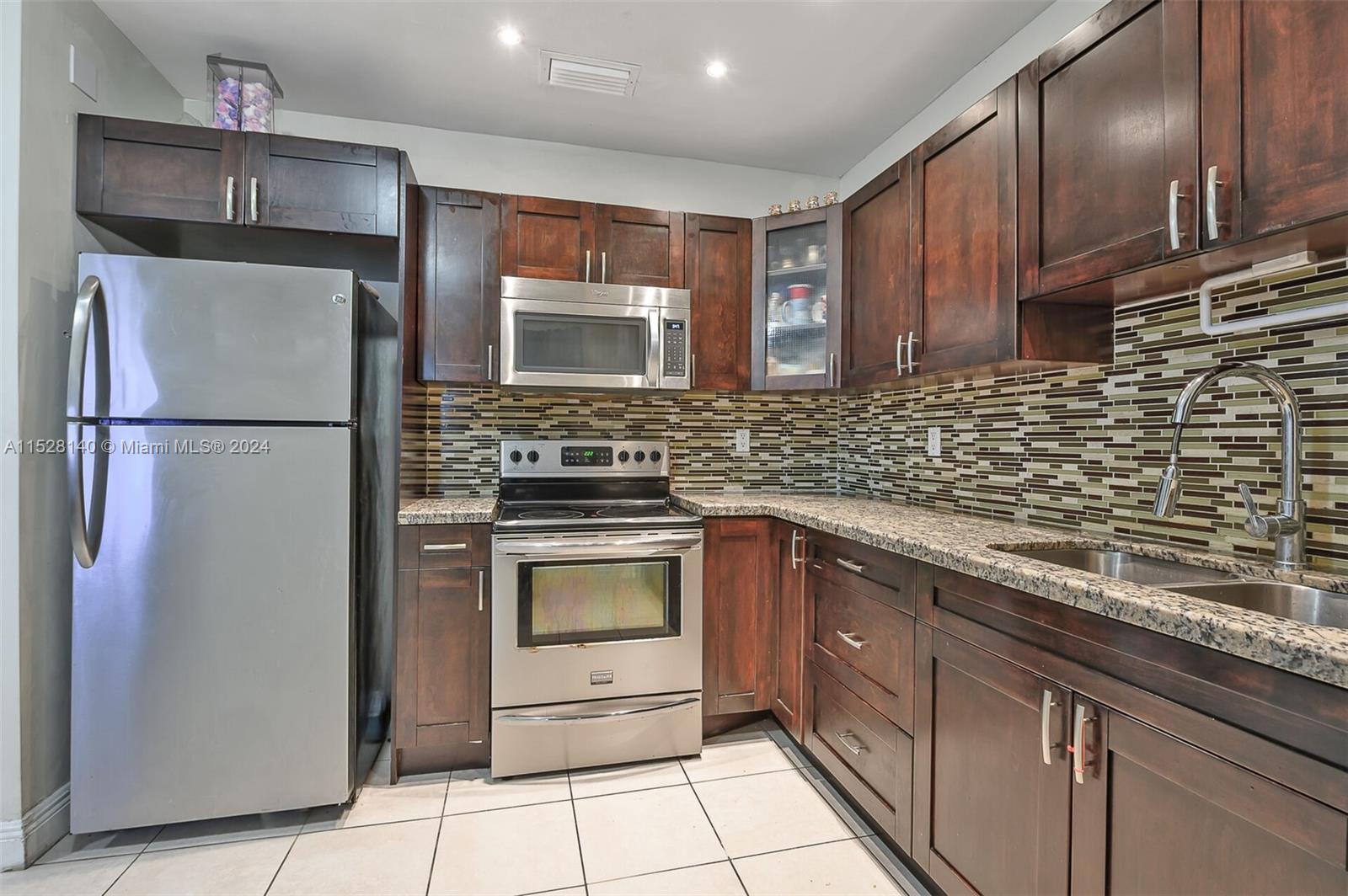 2481 NW 14th St, Miami, Florida 33125, 3 Bedrooms Bedrooms, ,2 BathroomsBathrooms,Residential,For Sale,2481 NW 14th St,A11528140