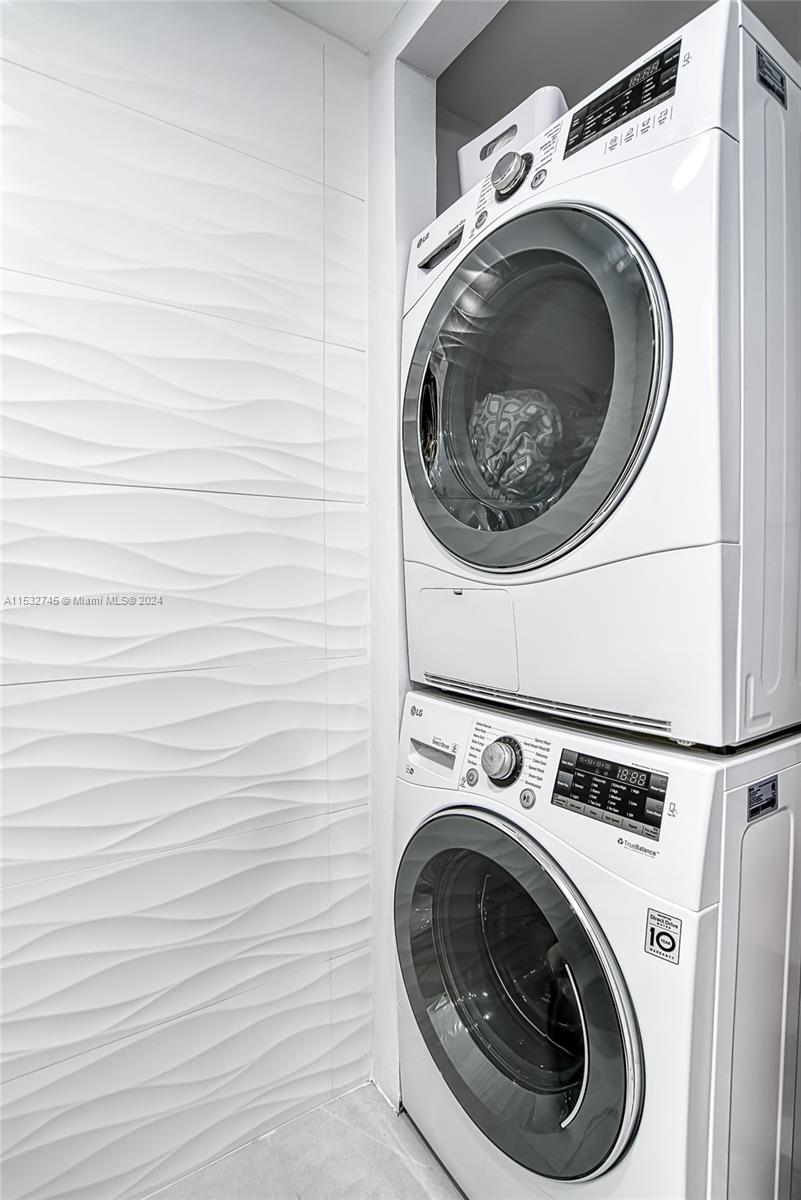 1849 S Ocean Dr 710, Hallandale Beach, Florida 33009, 1 Bedroom Bedrooms, ,1 BathroomBathrooms,Residential,For Sale,1849 S Ocean Dr 710,A11532745