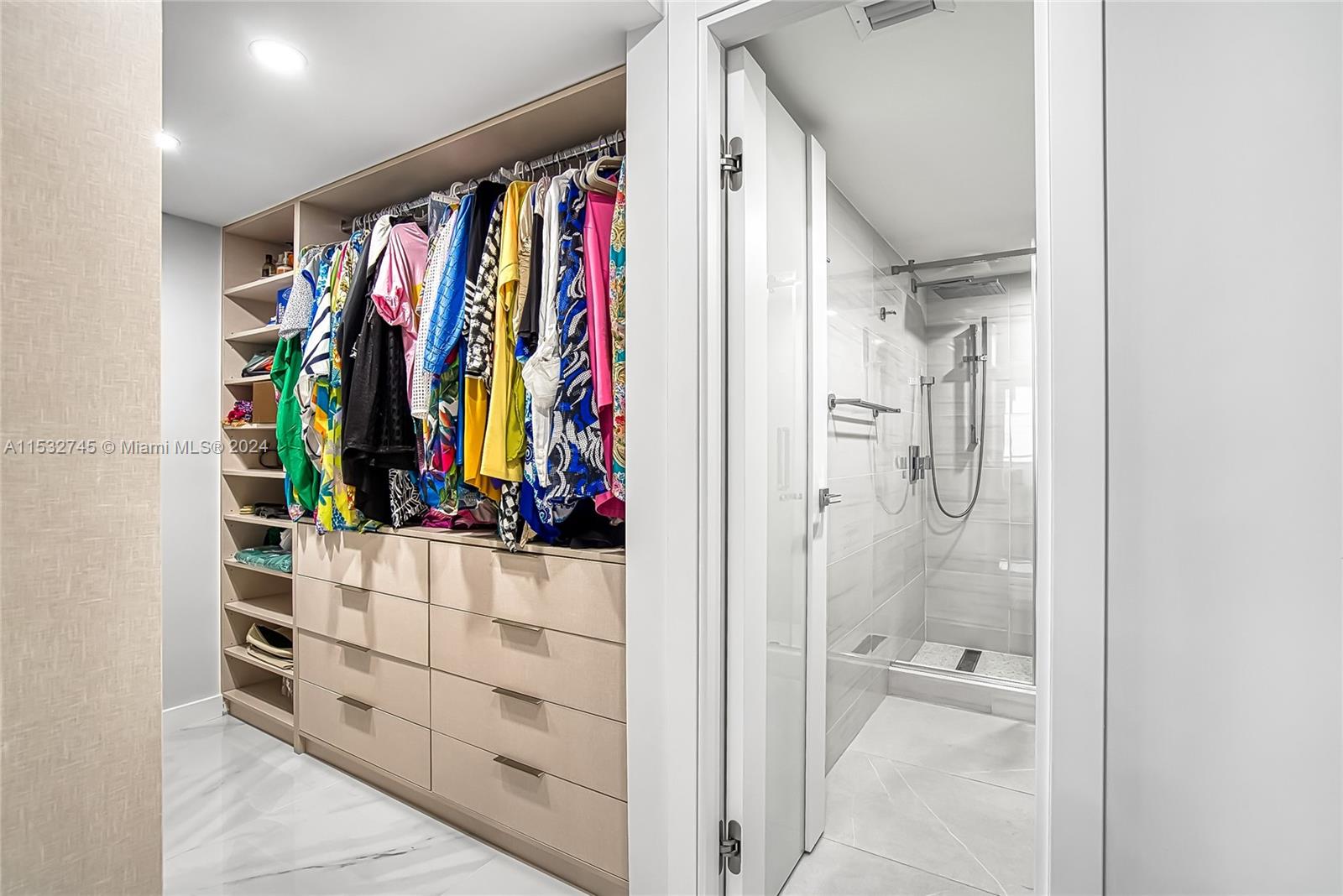 1849 S Ocean Dr 710, Hallandale Beach, Florida 33009, 1 Bedroom Bedrooms, ,1 BathroomBathrooms,Residential,For Sale,1849 S Ocean Dr 710,A11532745