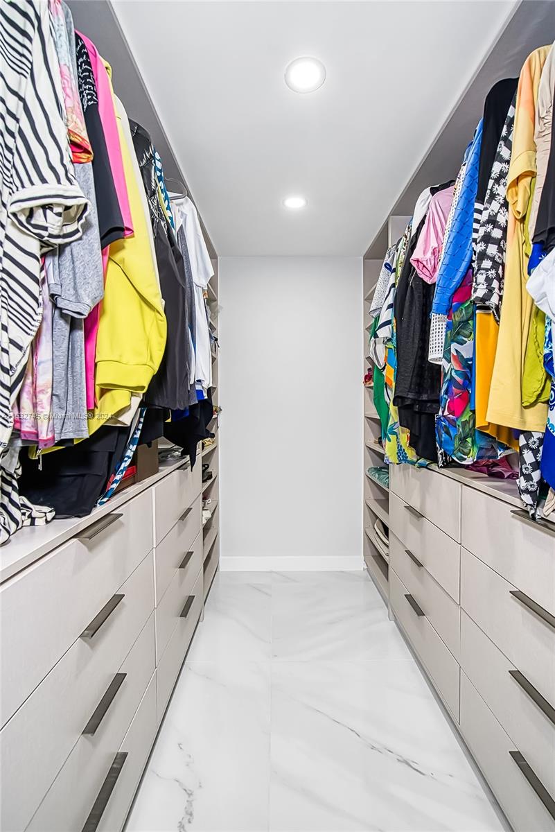 1849 S Ocean Dr 710, Hallandale Beach, Florida 33009, 1 Bedroom Bedrooms, ,1 BathroomBathrooms,Residential,For Sale,1849 S Ocean Dr 710,A11532745