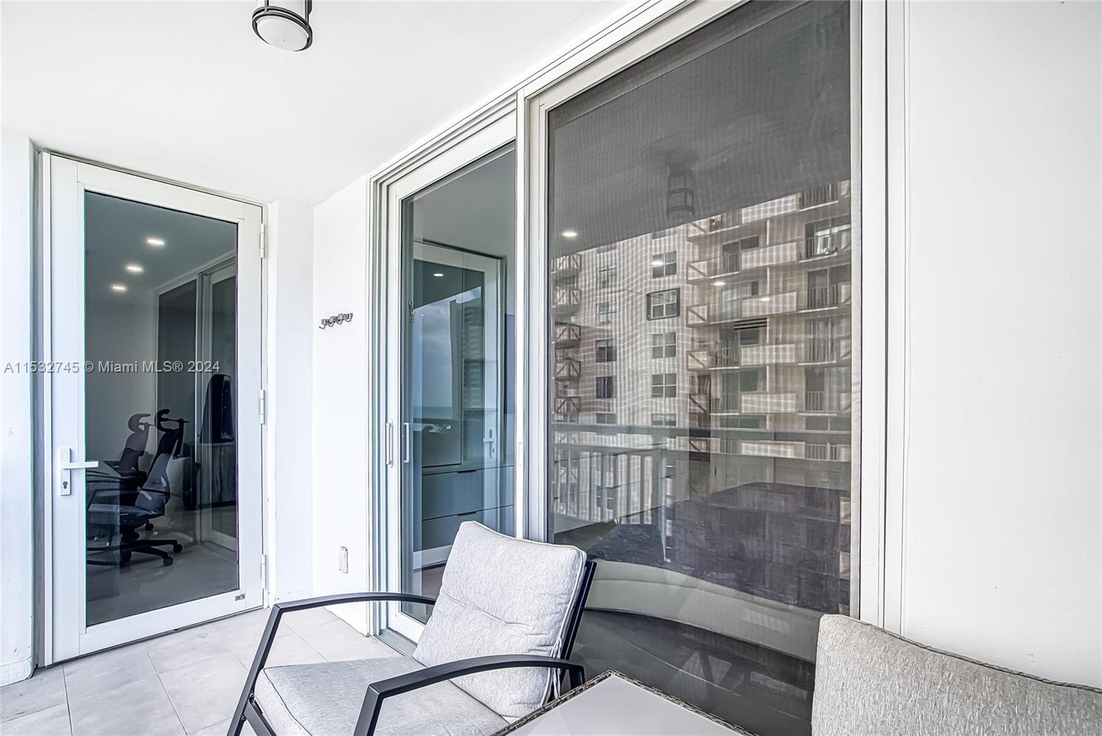 1849 S Ocean Dr 710, Hallandale Beach, Florida 33009, 1 Bedroom Bedrooms, ,1 BathroomBathrooms,Residential,For Sale,1849 S Ocean Dr 710,A11532745