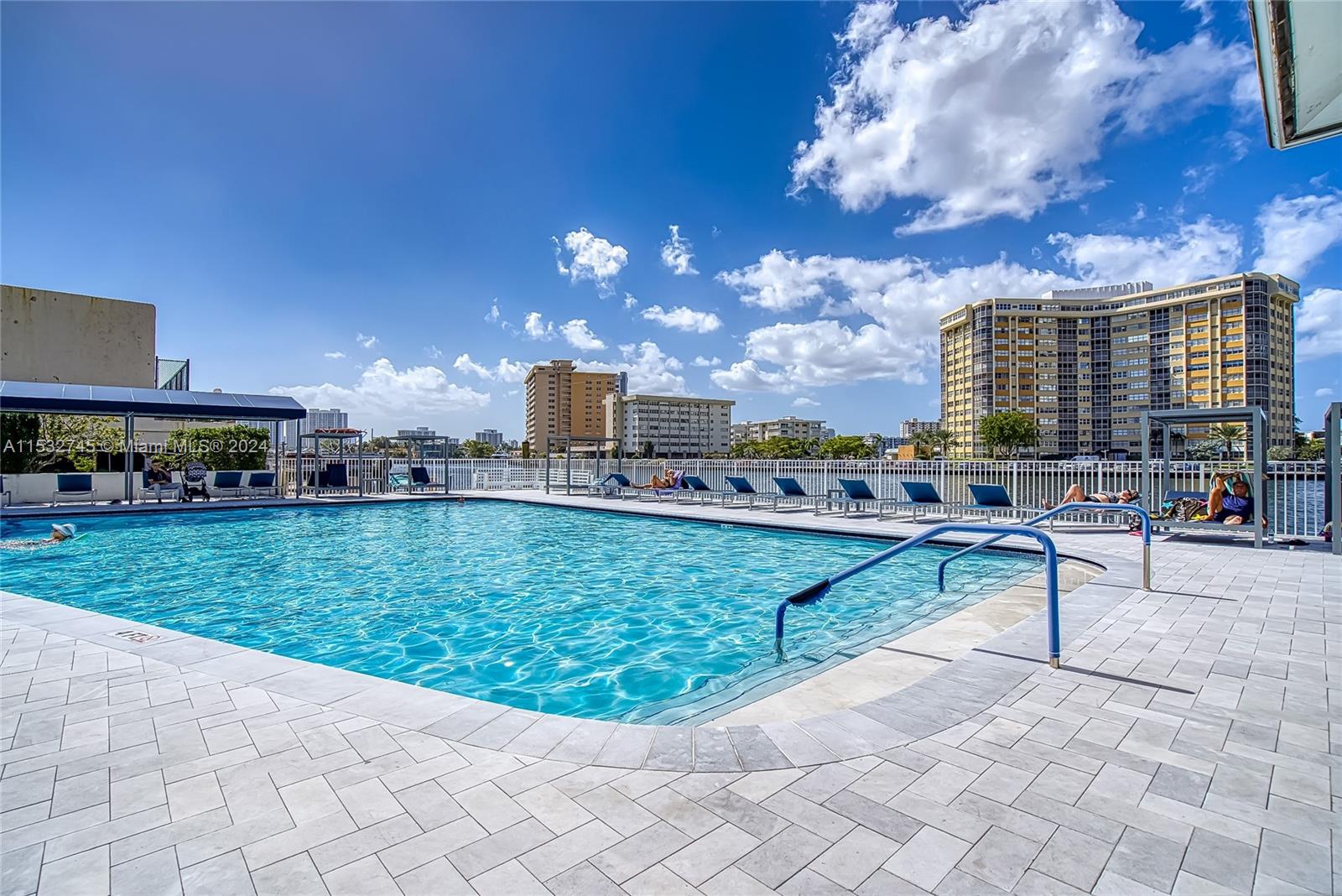 1849 S Ocean Dr 710, Hallandale Beach, Florida 33009, 1 Bedroom Bedrooms, ,1 BathroomBathrooms,Residential,For Sale,1849 S Ocean Dr 710,A11532745
