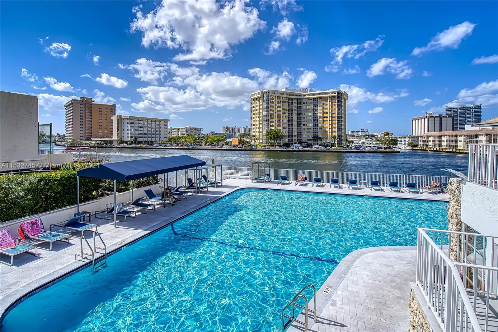 1849 S Ocean Dr 710, Hallandale Beach, Florida 33009, 1 Bedroom Bedrooms, ,1 BathroomBathrooms,Residential,For Sale,1849 S Ocean Dr 710,A11532745
