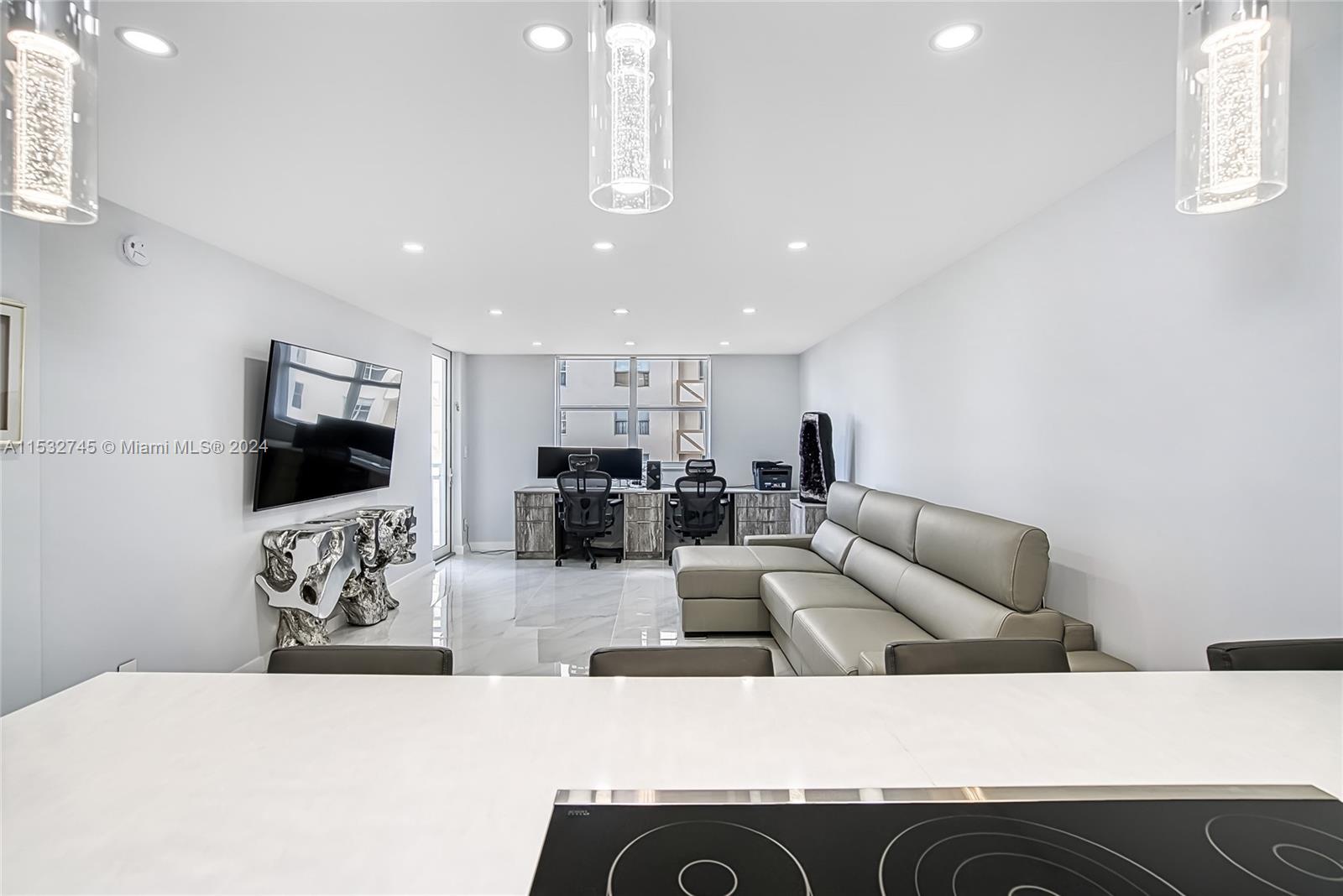 1849 S Ocean Dr 710, Hallandale Beach, Florida 33009, 1 Bedroom Bedrooms, ,1 BathroomBathrooms,Residential,For Sale,1849 S Ocean Dr 710,A11532745