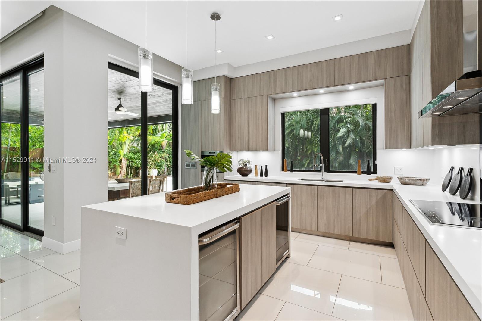 4060 Woodridge Rd, Miami, FL, 33133 United States, 4 Bedrooms Bedrooms, ,4 BathroomsBathrooms,Residential,For Sale,Woodridge Rd,A11529911